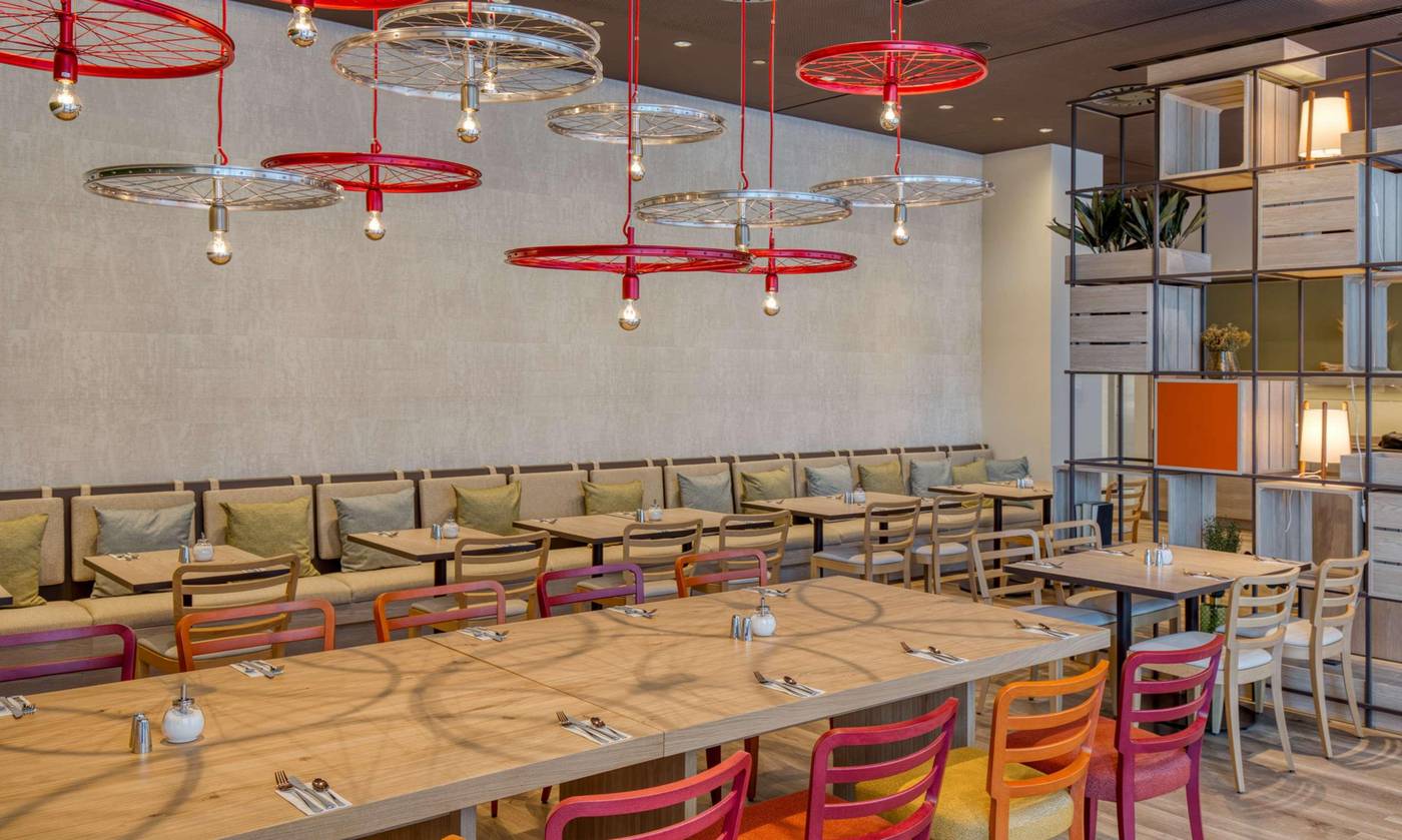 IntercityHotel-Berlin-Airport-BER-Terminal-1-2-Restaurant-52