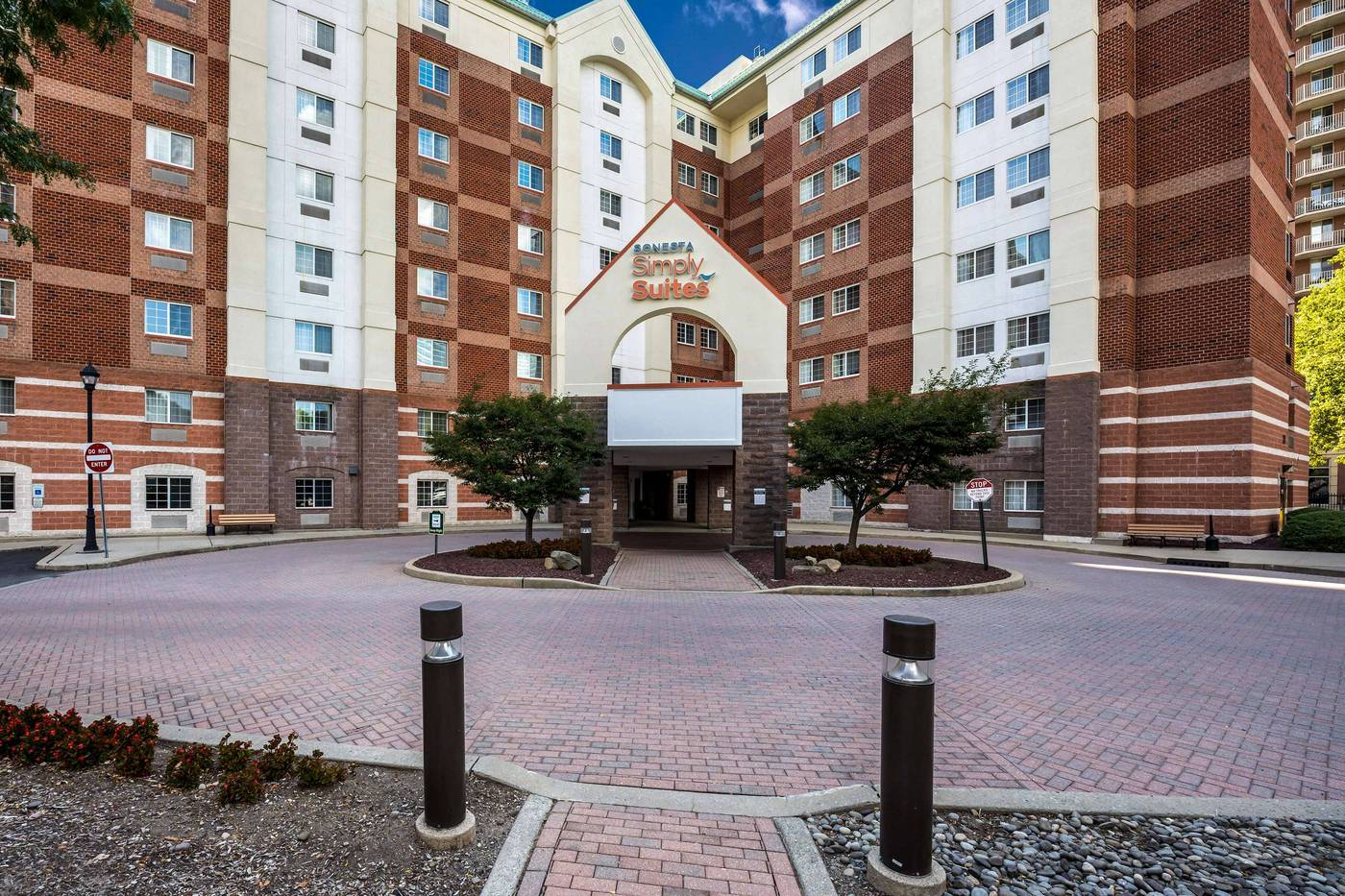 Sonesta-Simply-Suites-Jersey-City-General-view-45