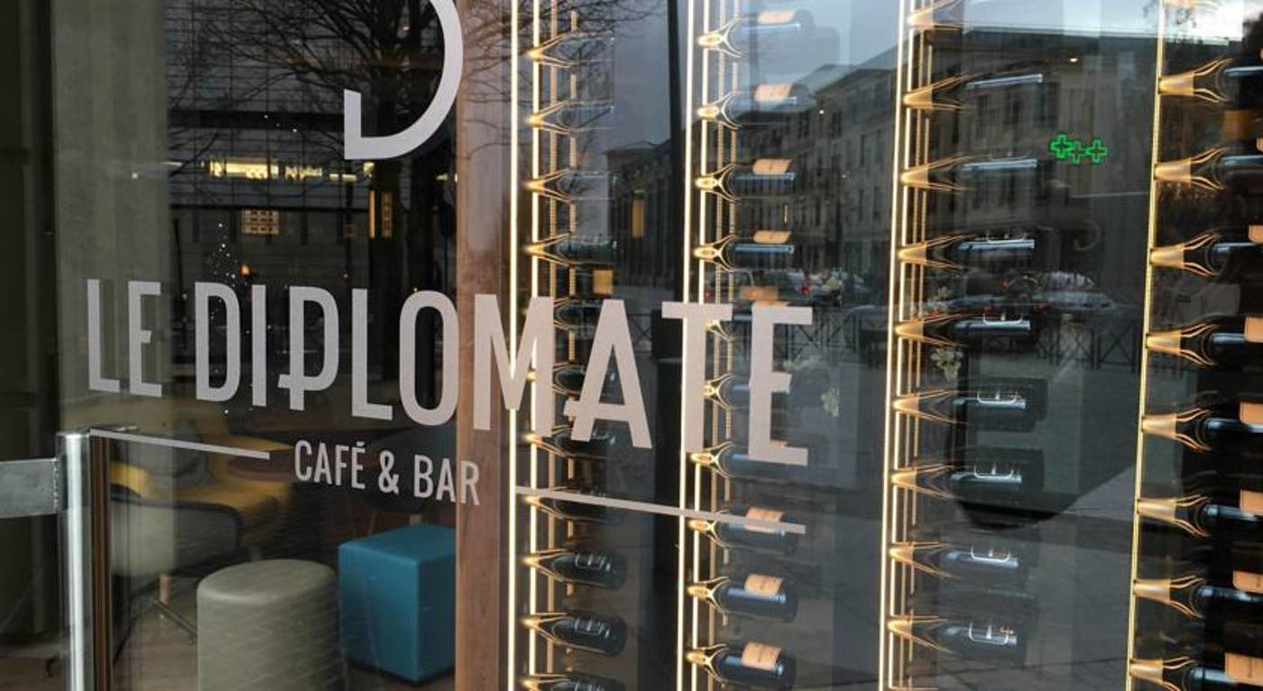 L-elysee-Val-D-europe-Bar-25