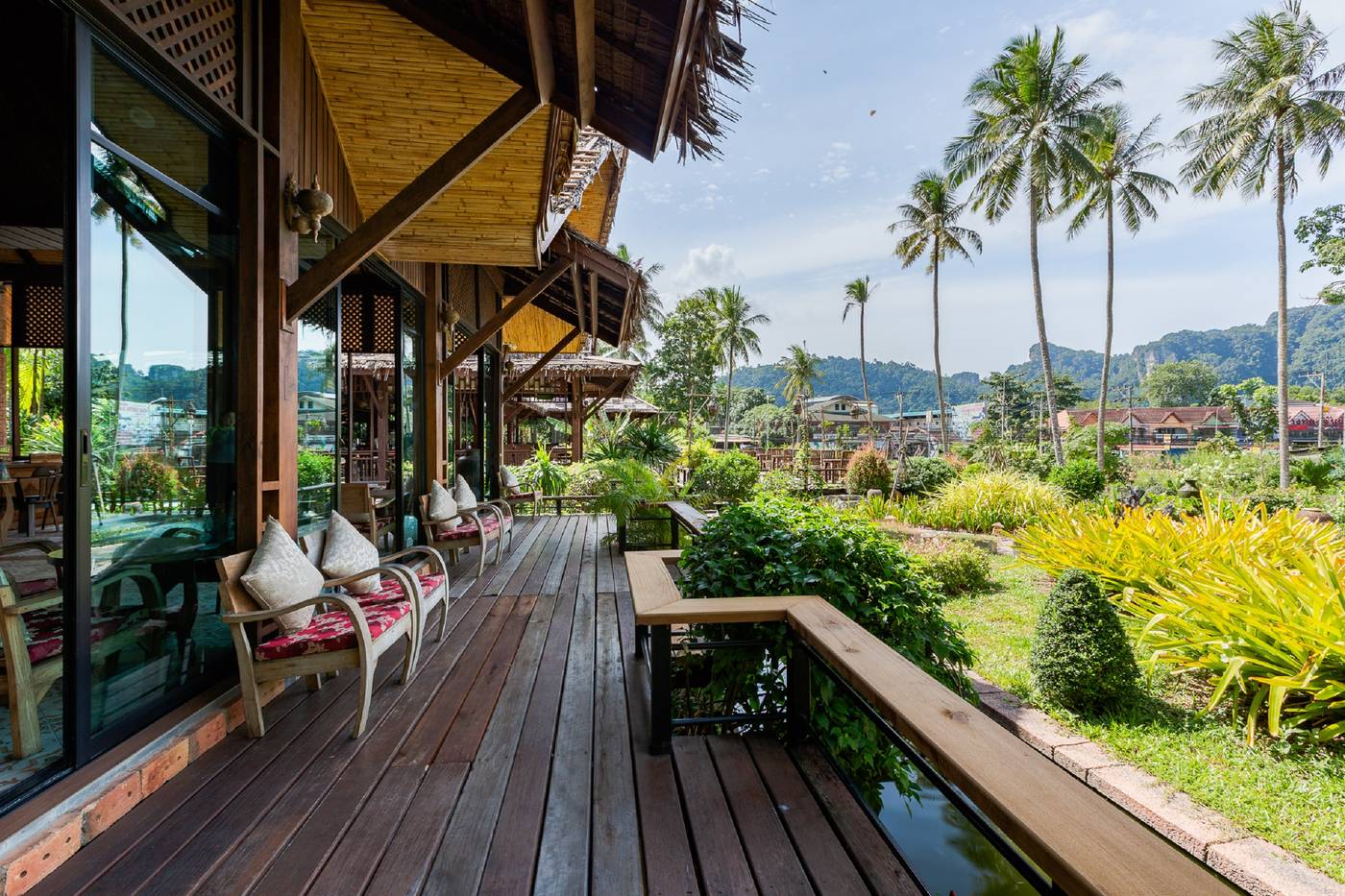 Aonang-Fiore-Resort--SHA-Extra-Plus---Lobby-9