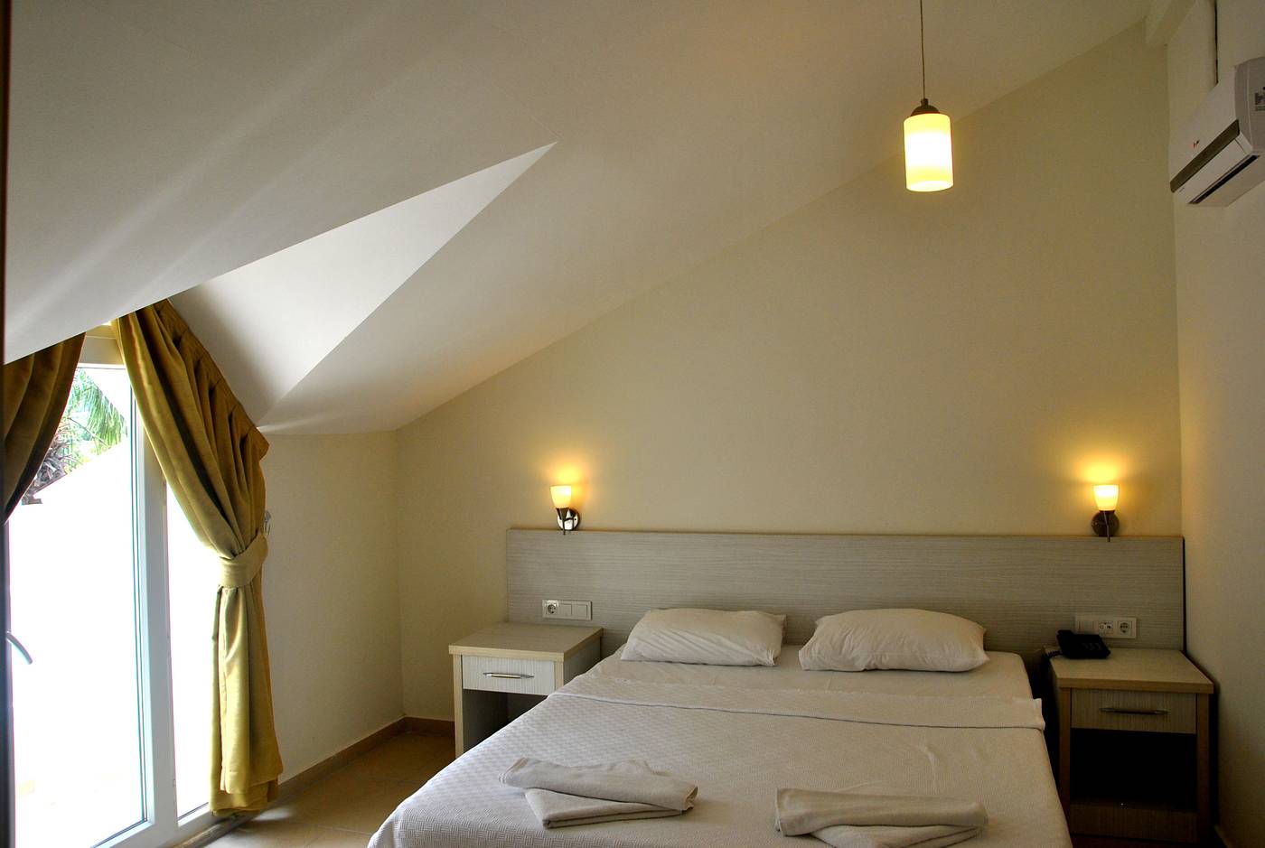 Akdeniz-Beach-Hotel-Room-39