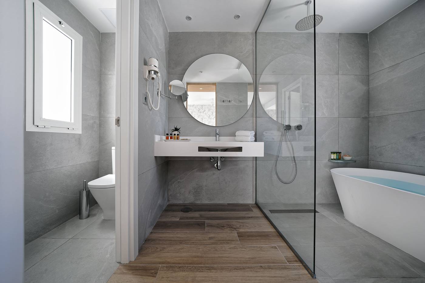 Broncemar-Beach-Room-52