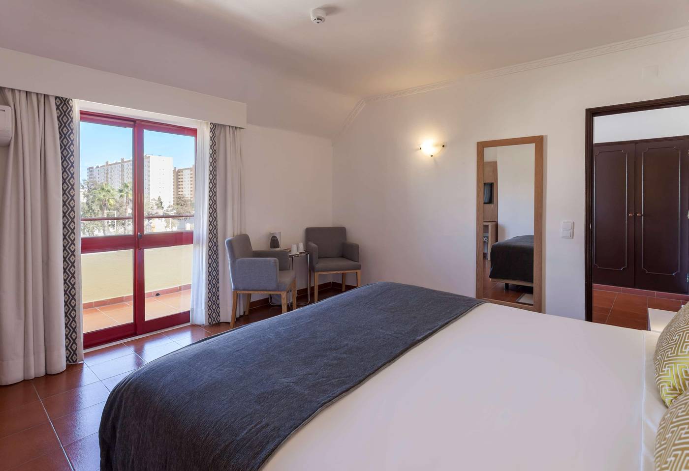 Best-Western-Dom-Bernardo-Room-20