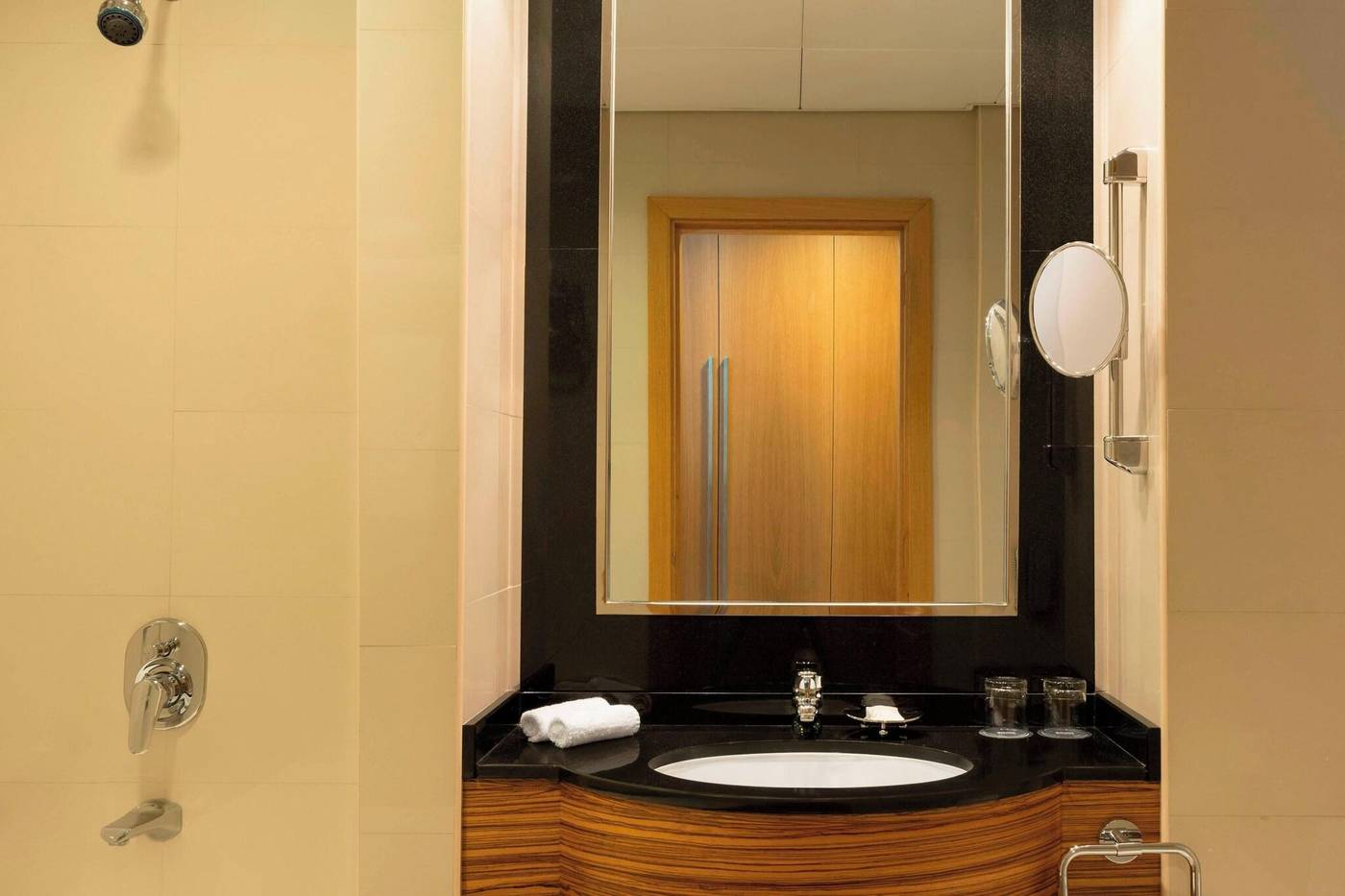 Four-Points-by-Sheraton-Downtown-Dubai-Room-33