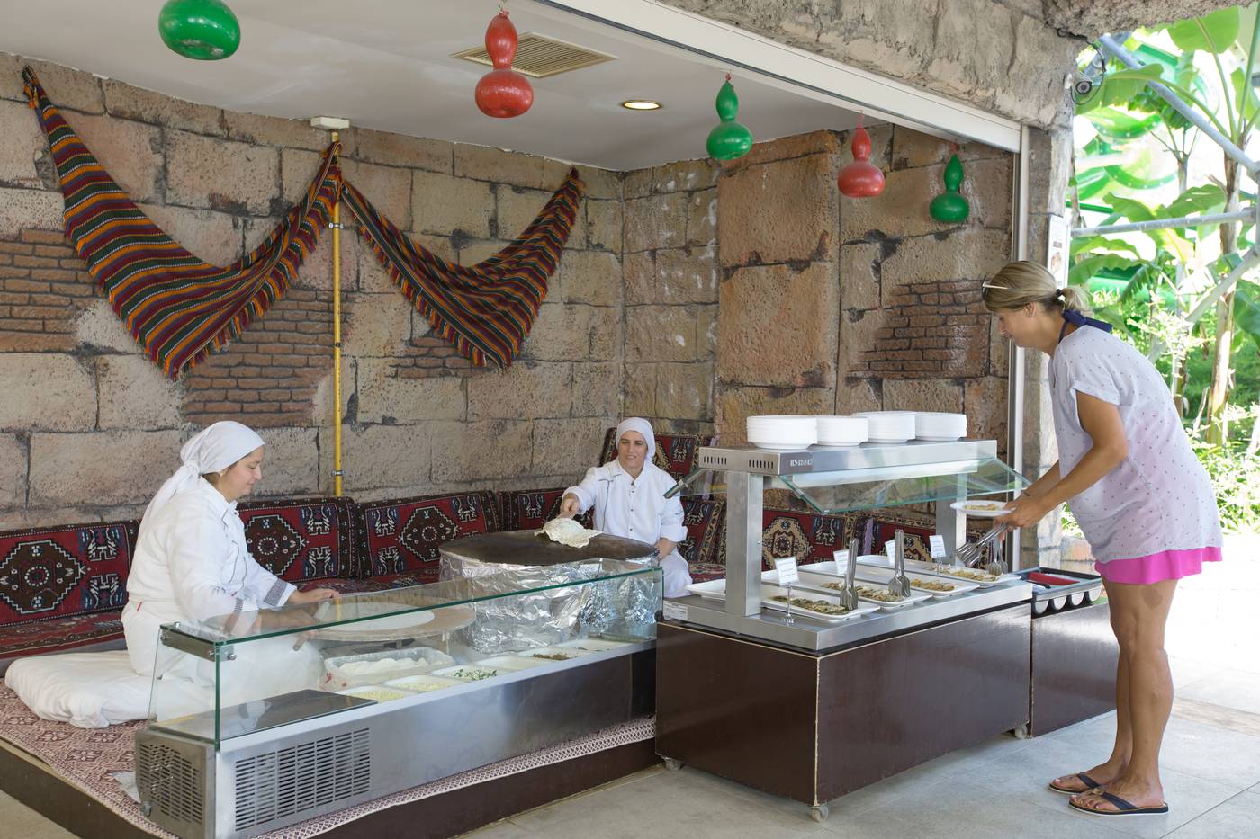 Royal-Alhambra-Palace-Restaurant-54