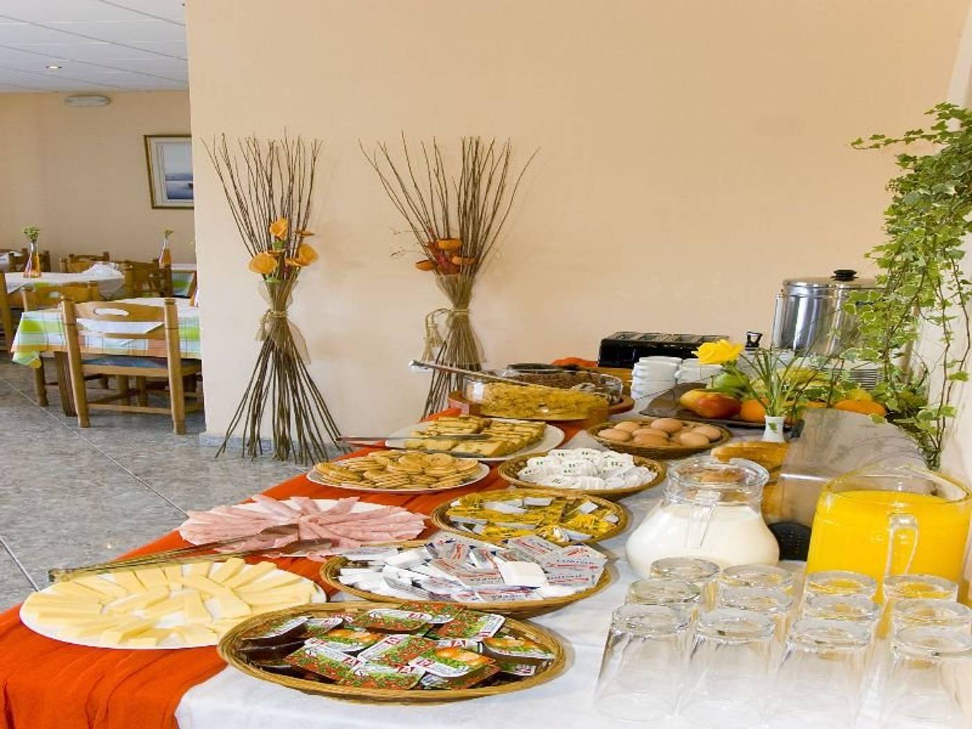 Plessas-Palace-Aparthotel-Restaurant-22