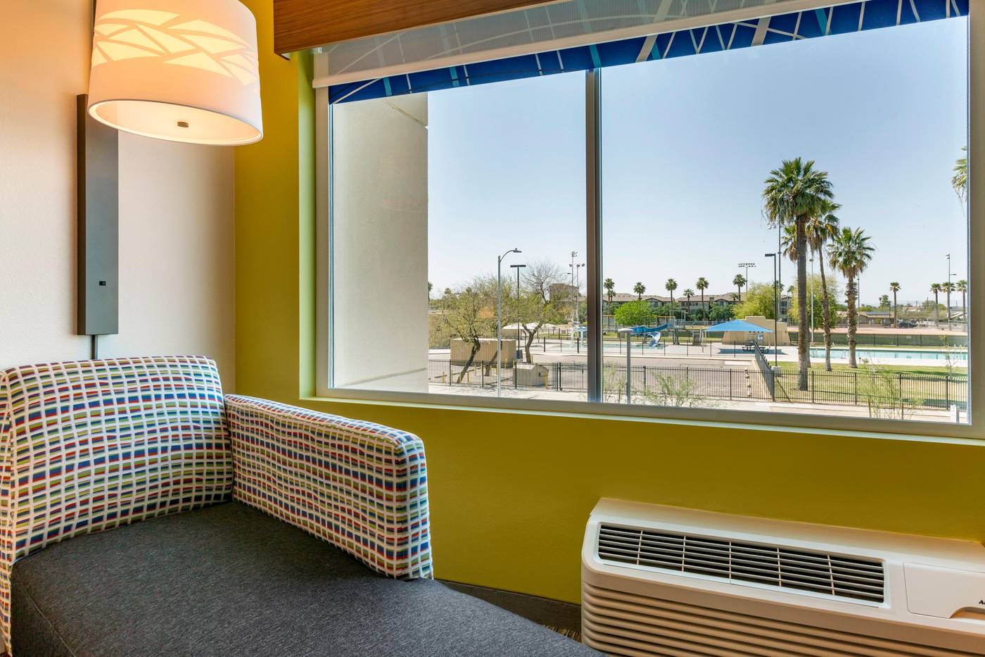 Holiday Inn Express & Suites Phoenix Dwtn - State -United States-Phoenix-General view-3
