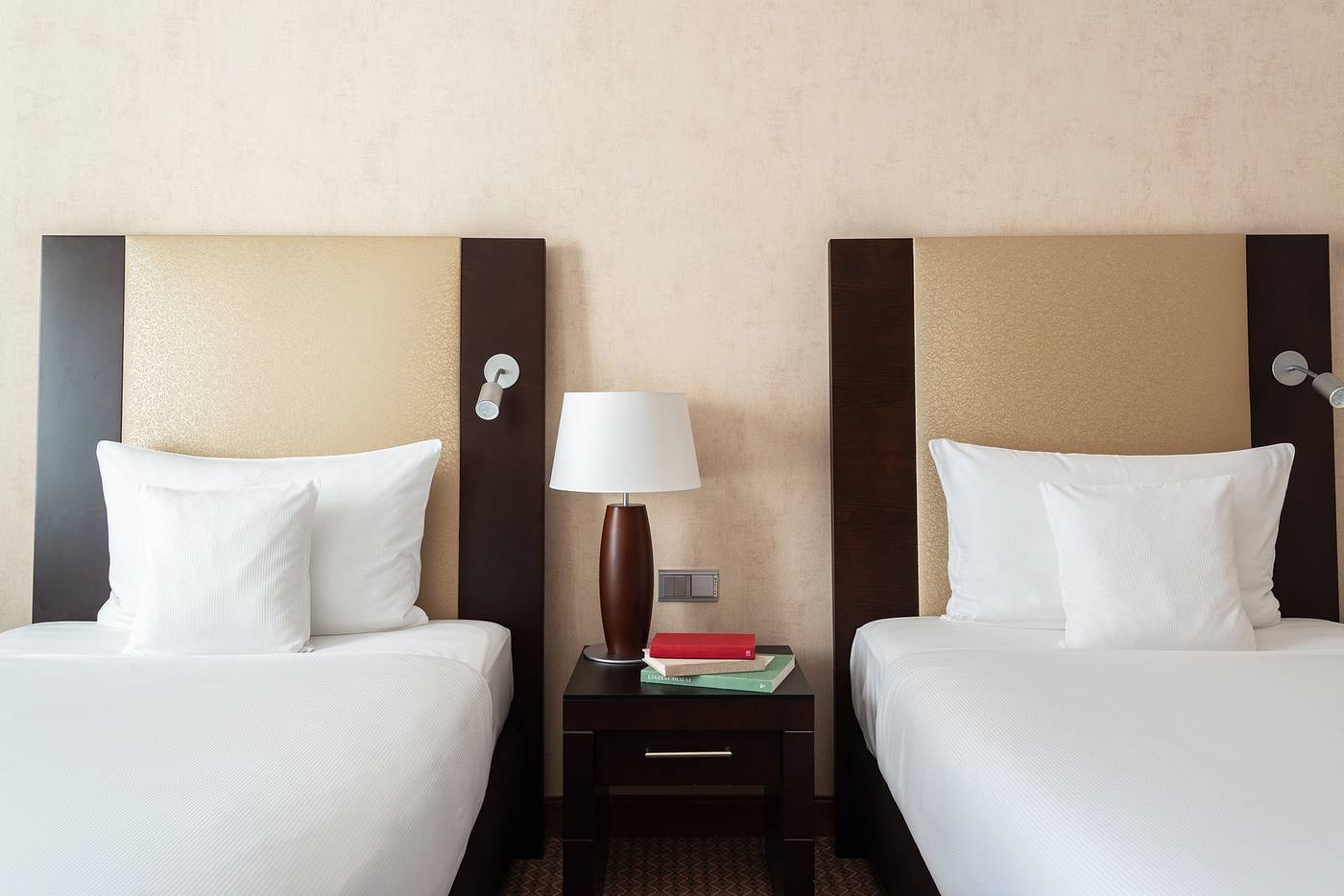 Polonia-Palace-Room-8