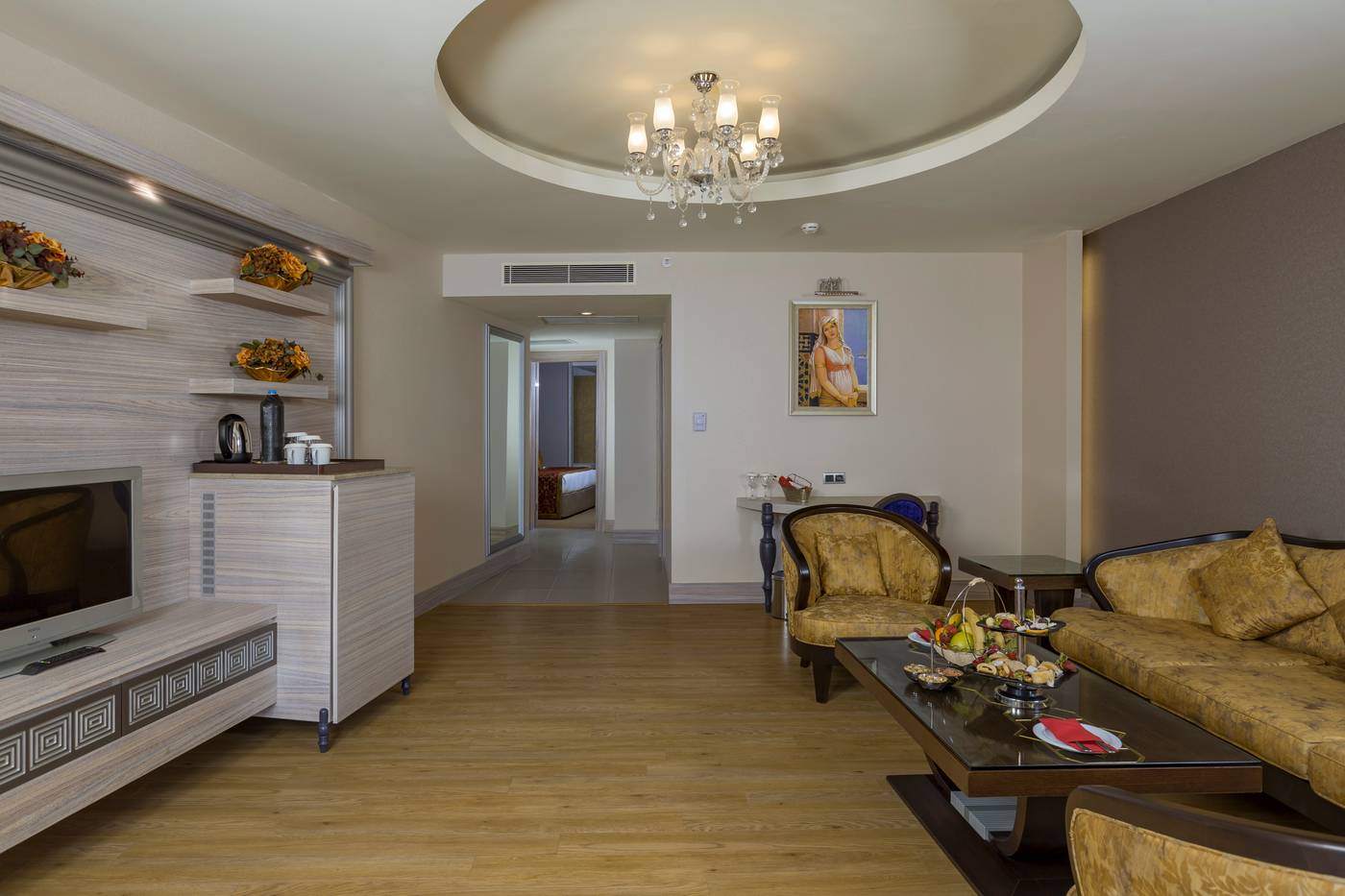 Royal-Alhambra-Palace-Room-32