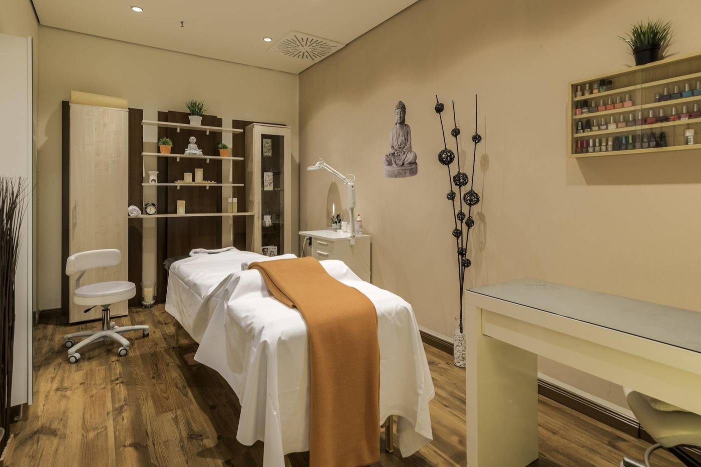 Park-Inn-by-Radisson-Berlin-Alexanderplatz-Sports-and-Entertainment-69