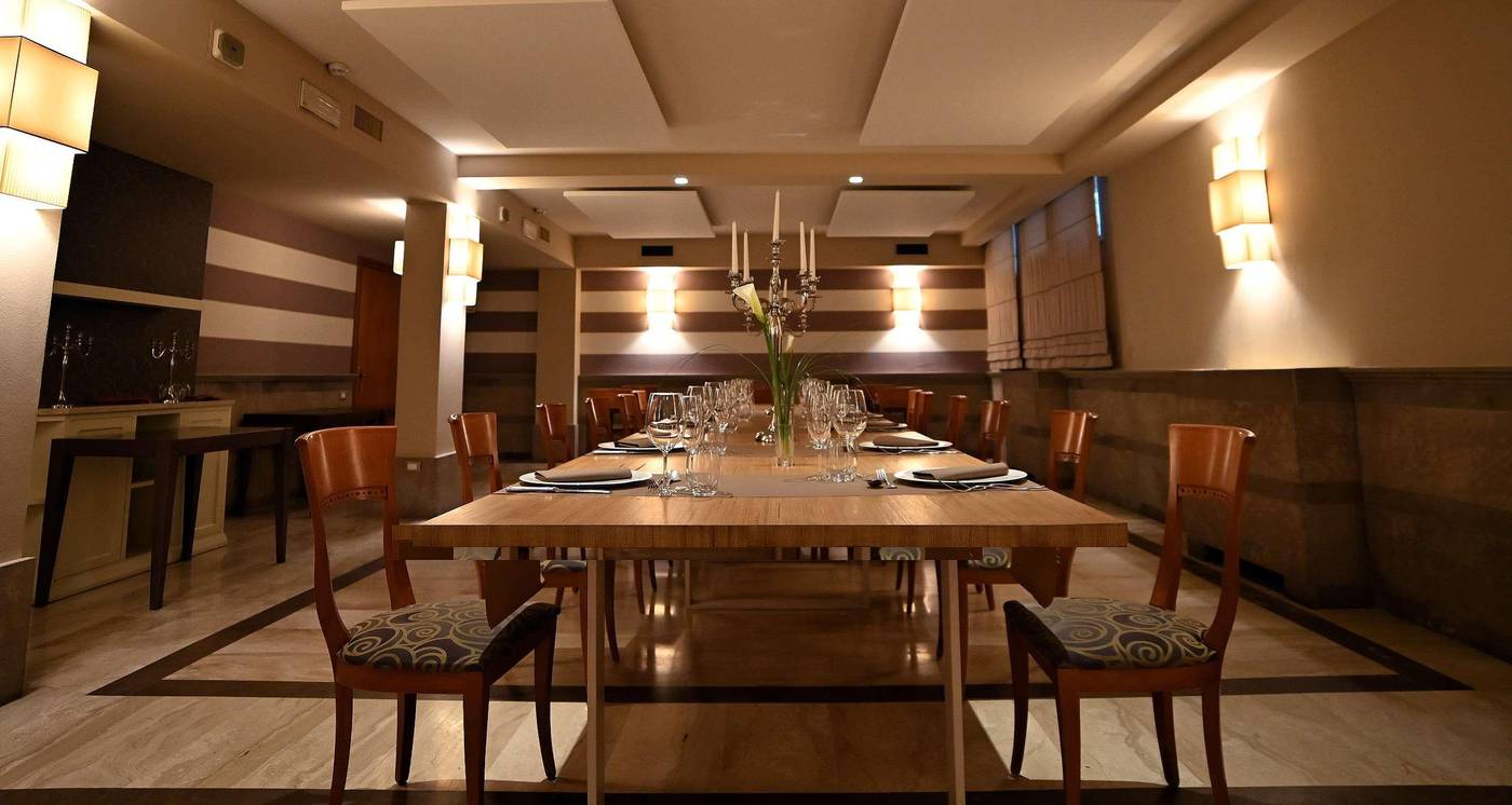 Best-Western-Grand-Htl-Guinigi-Restaurant-44