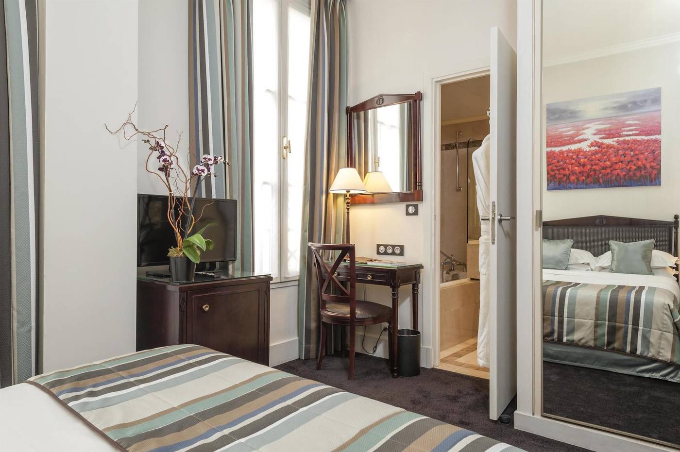 Royal-Saint-Honore-Room-22