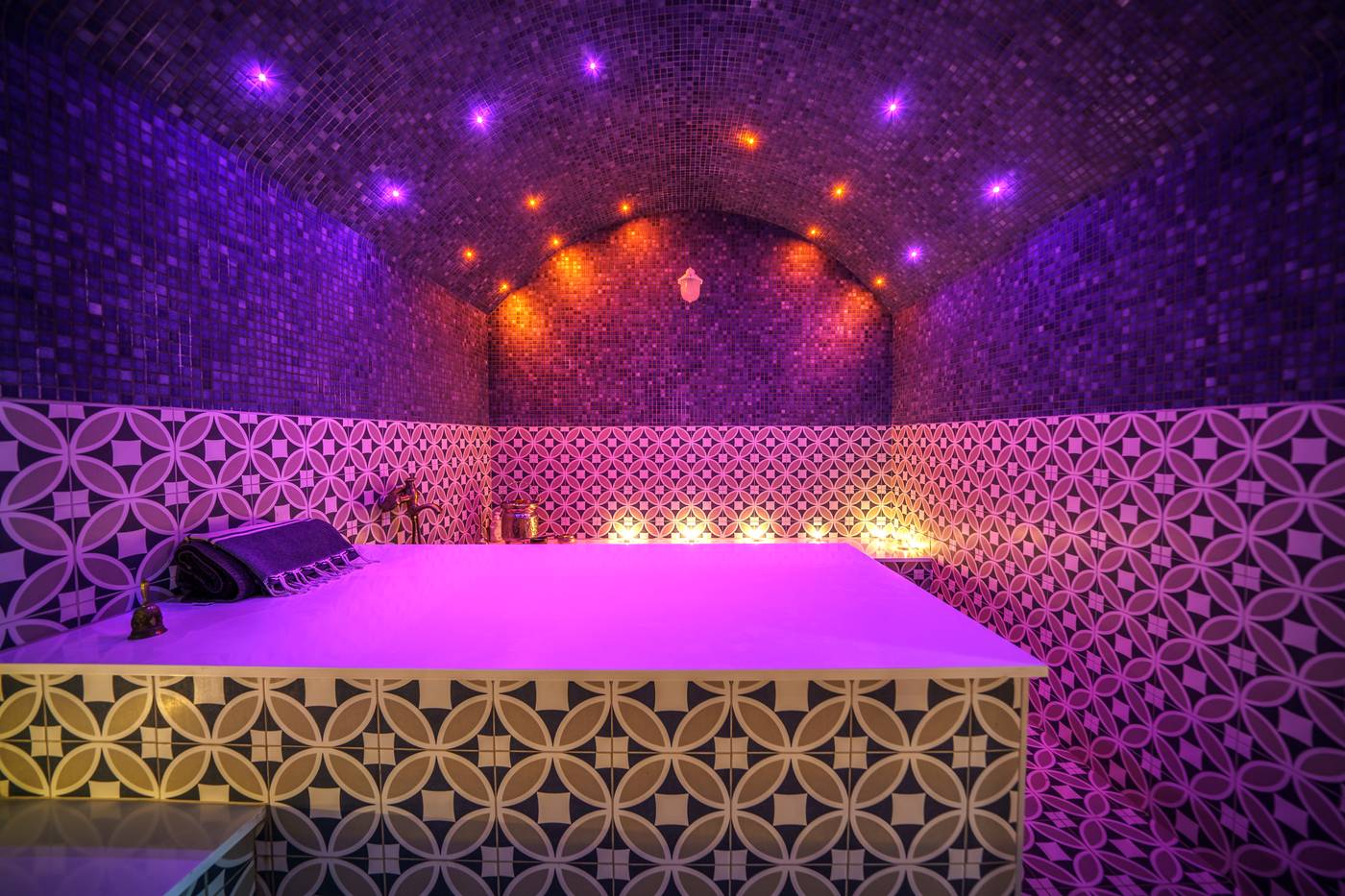 Macaris-Suites-and-Spa-Sports-and-Entertainment-50