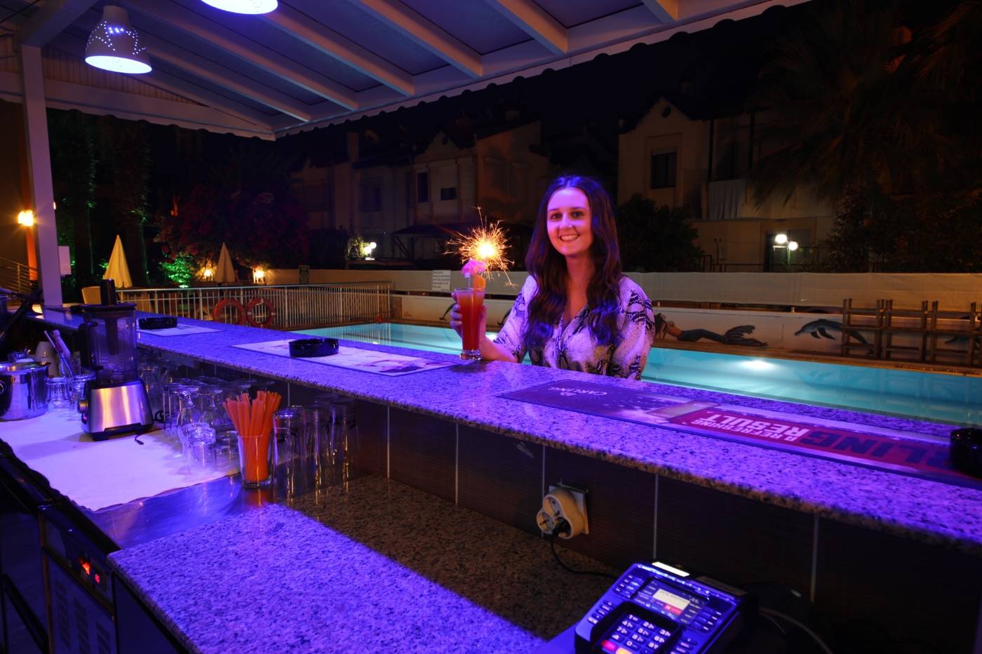 Club-Ako-Apart-Bar-16