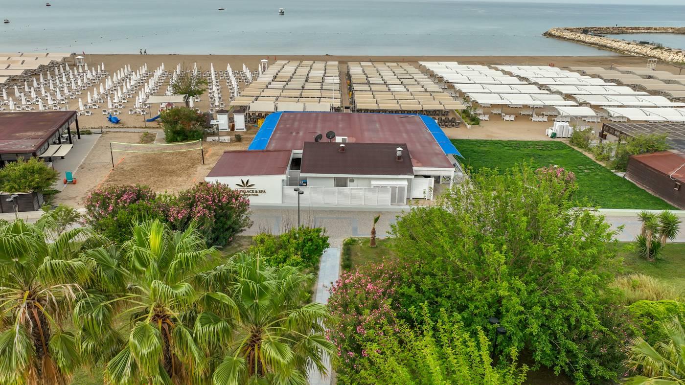 Aydinbey-King-s-Palace-Spa---Resort-Beach-62