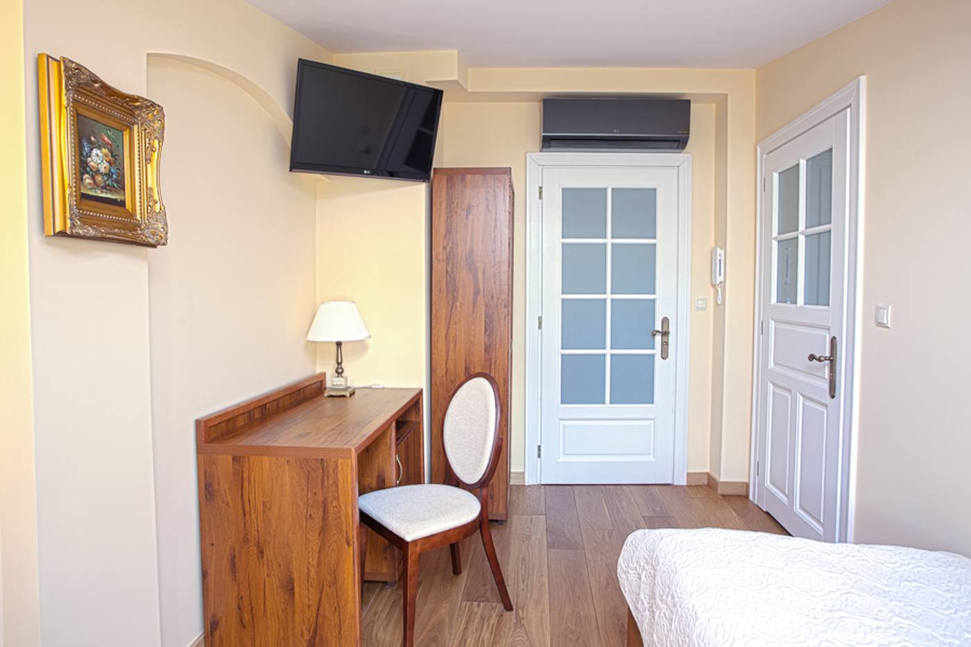 Aparthotel-Grodzka-21-Room-5