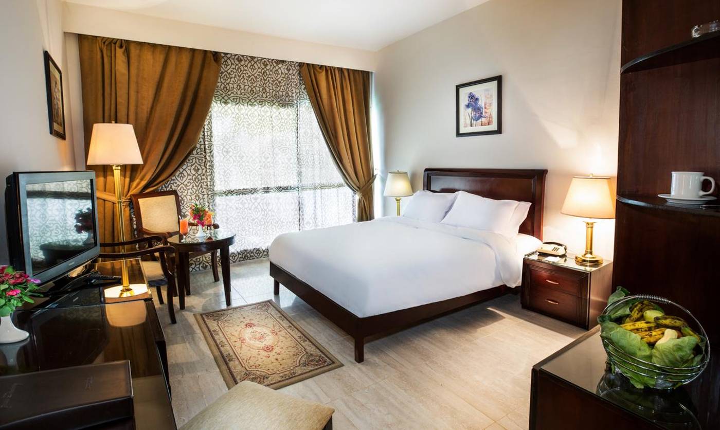 Pyramisa-Hotel-Luxor-Room-10