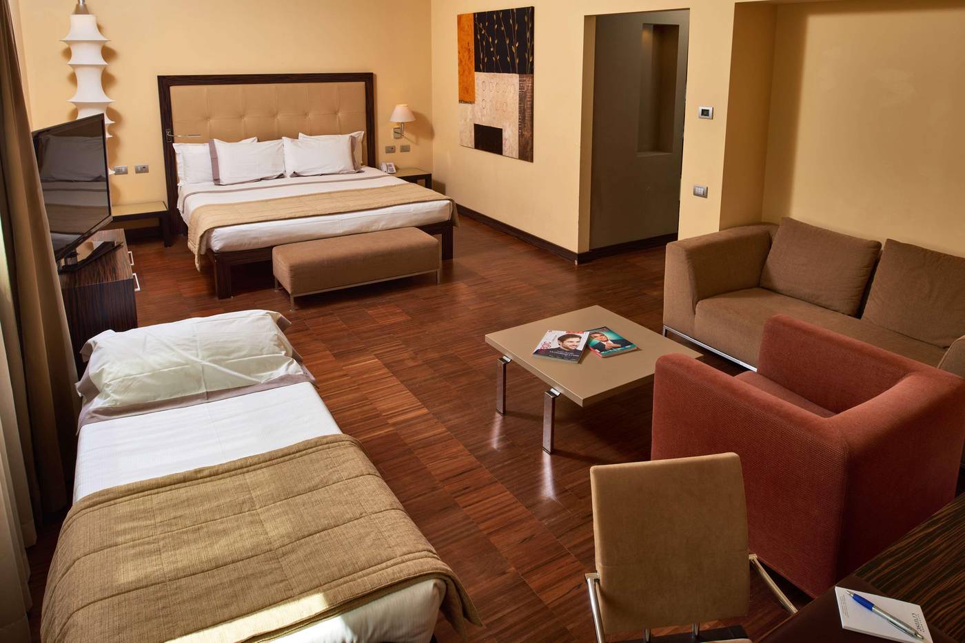 Cruise-Italy-MONTANO LUCINO-Room-10