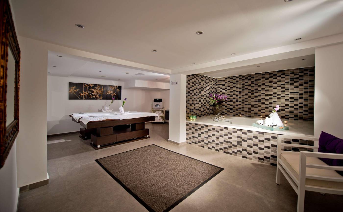 Ramada-Resort-Bodrum-Sports-and-Entertainment-66