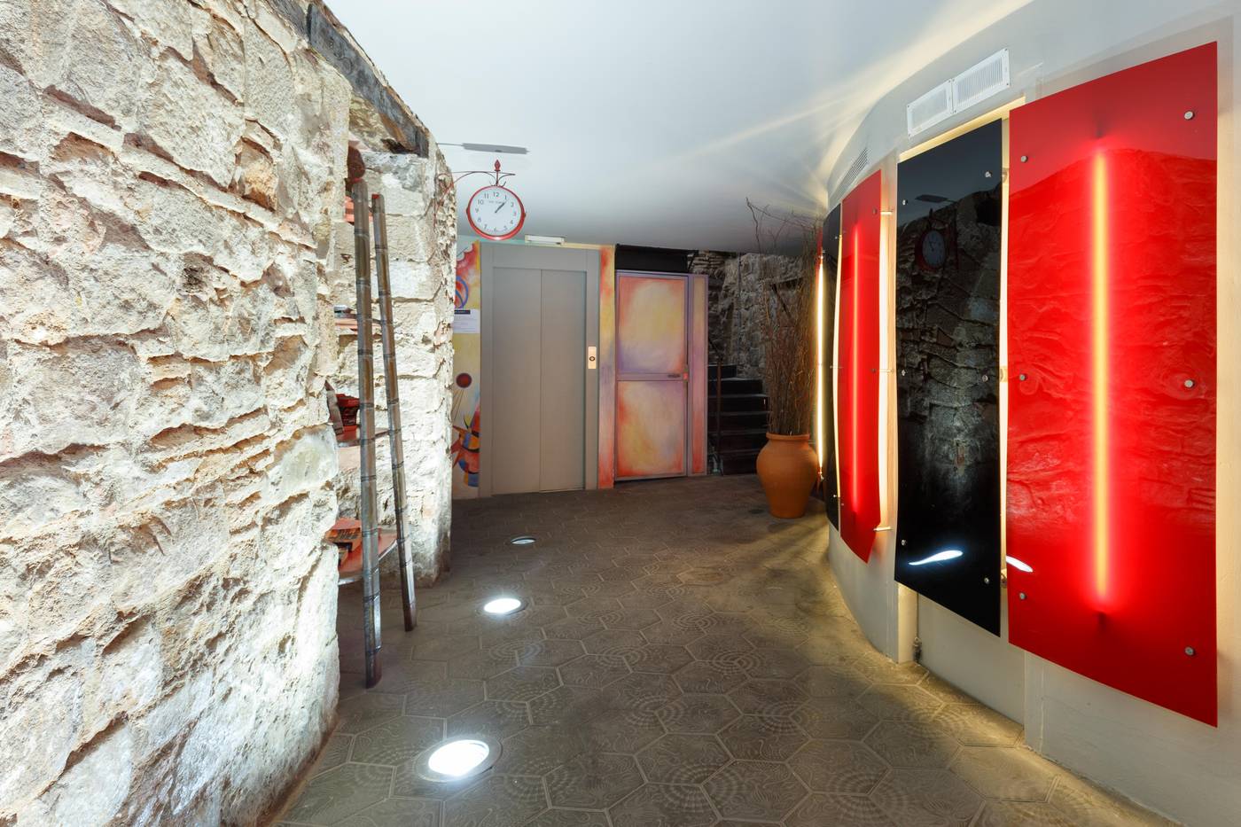 AinB Picasso-Corders Apartments-Spain-BARCELONA-Lobby-7