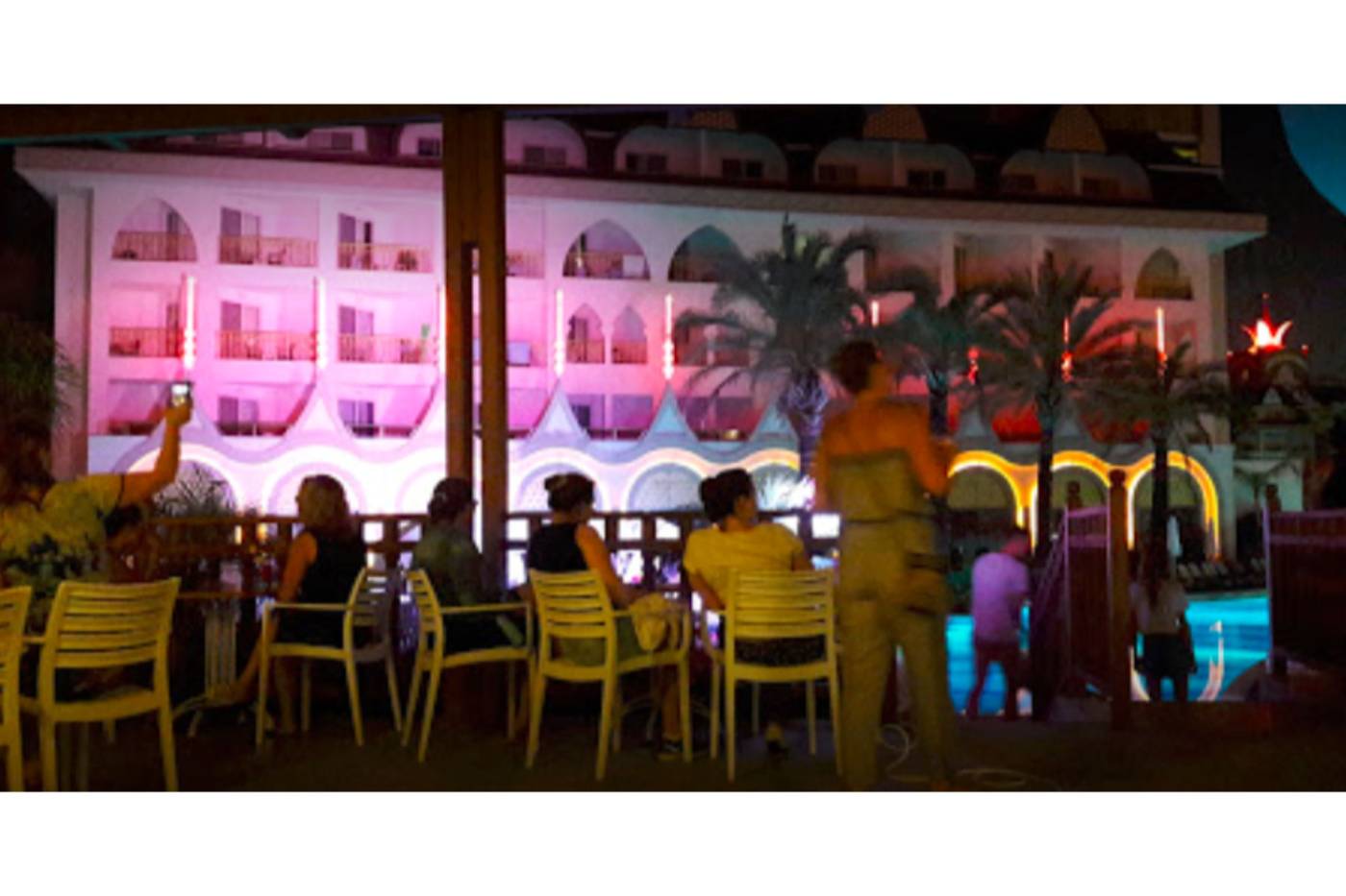 Well-Palace-Side-Terrace-21