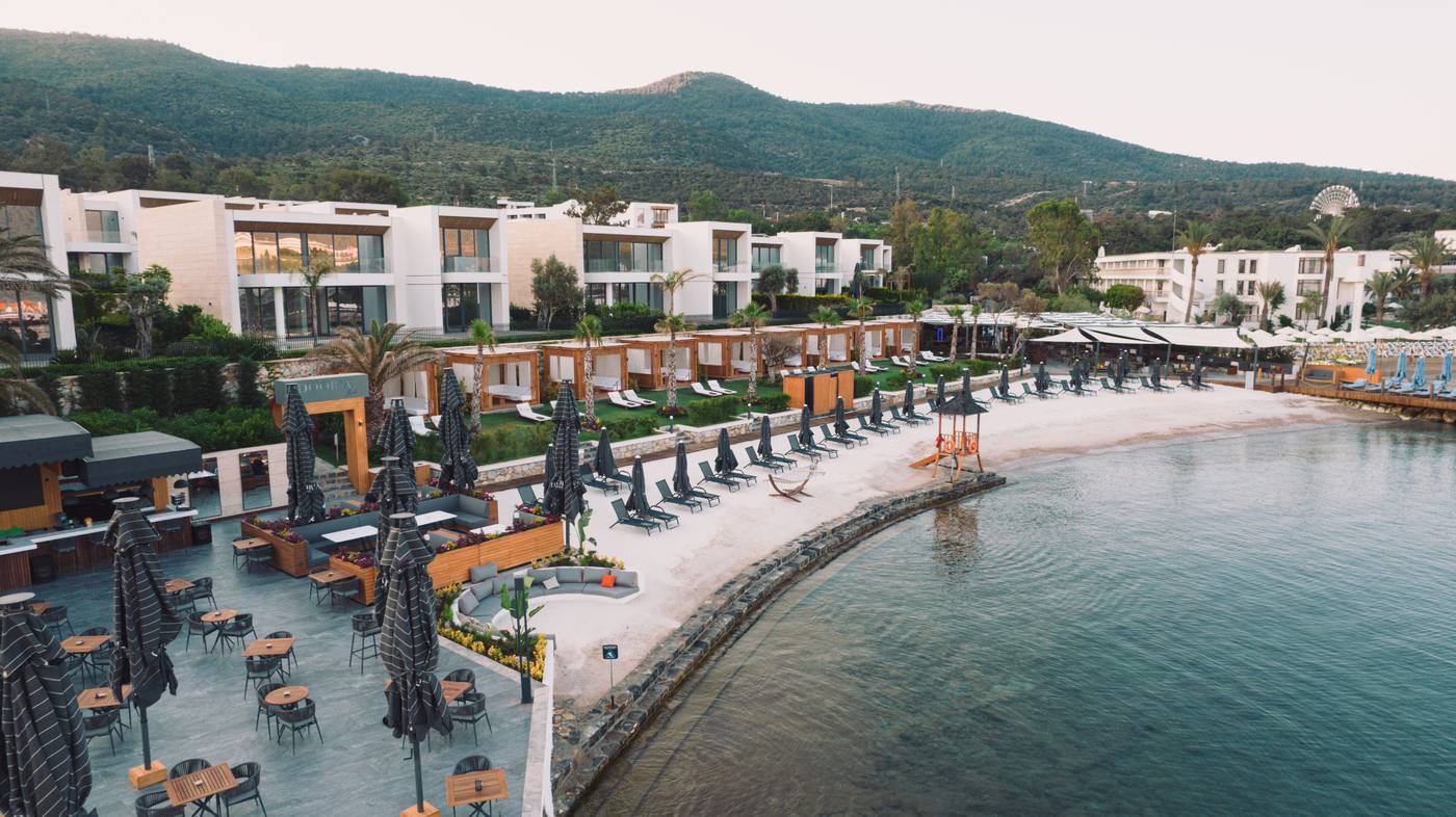 Ora-Holiday-Village-Bar-7