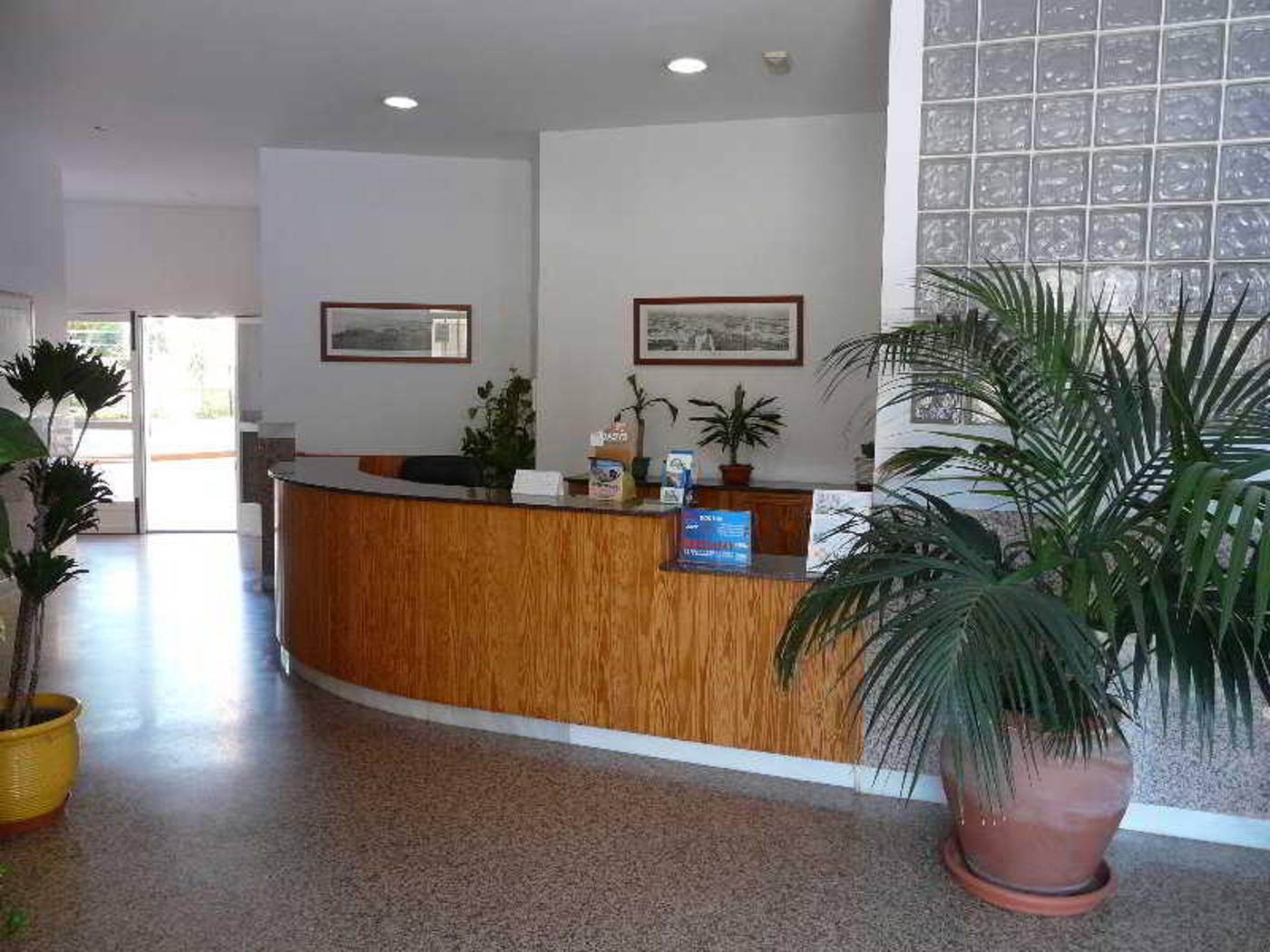 Apartamentos-Maracay-Lobby-13