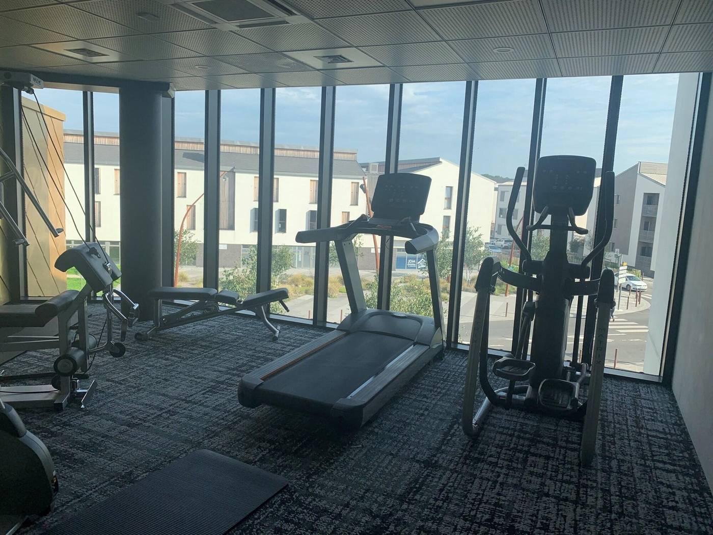 Hotel-Dali---Paris-Val-d-Europe-Sports-and-Entertainment-49