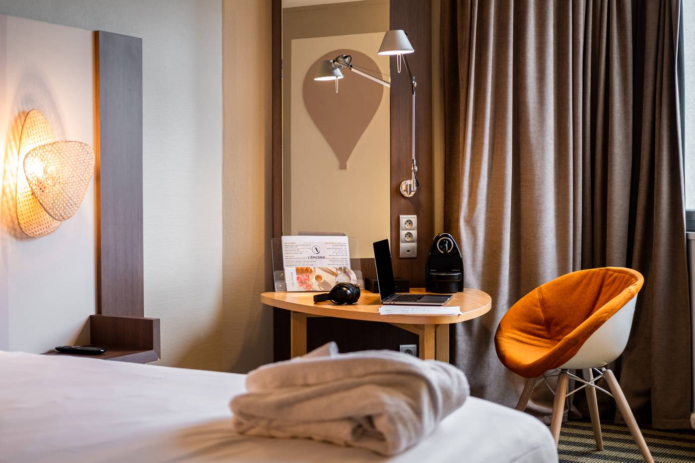 Hôtel Mercure Grenoble Meylan-France-MEYLAN-Room-5