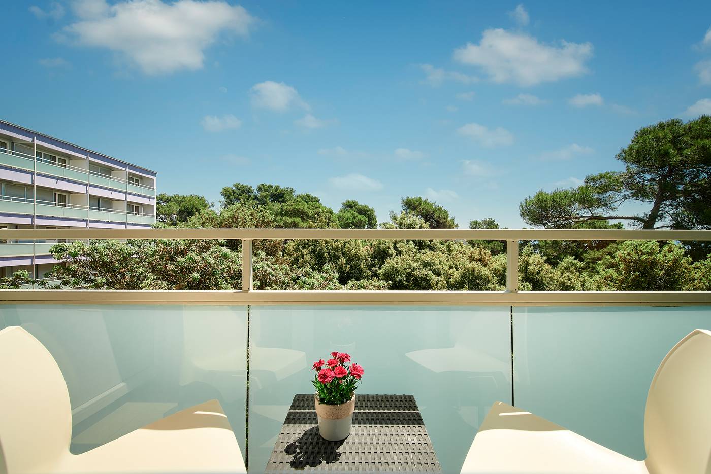 Hotel-Pinija-Petrecane-Room-8