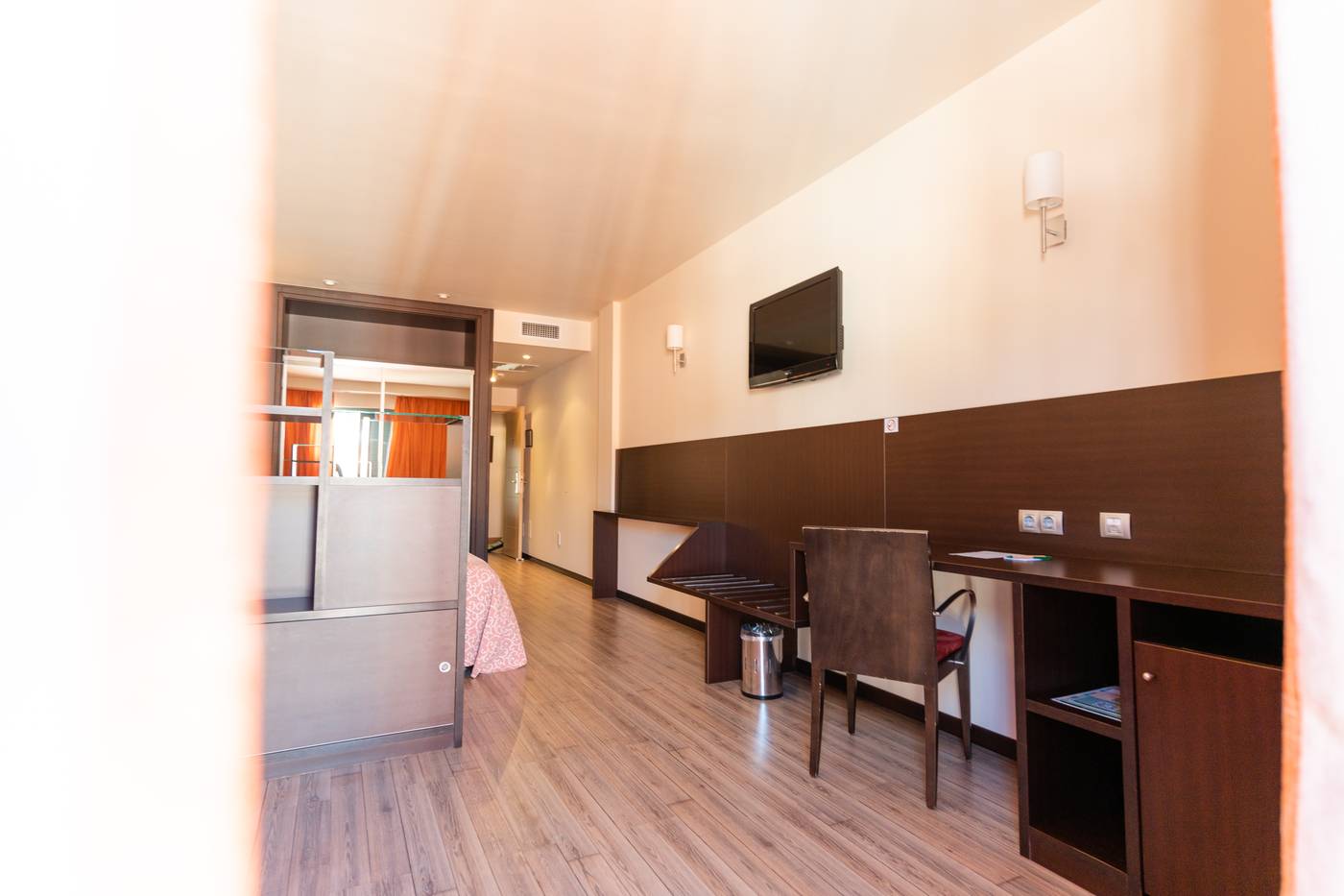 Loar-Ferreries-Apartments-Room-24