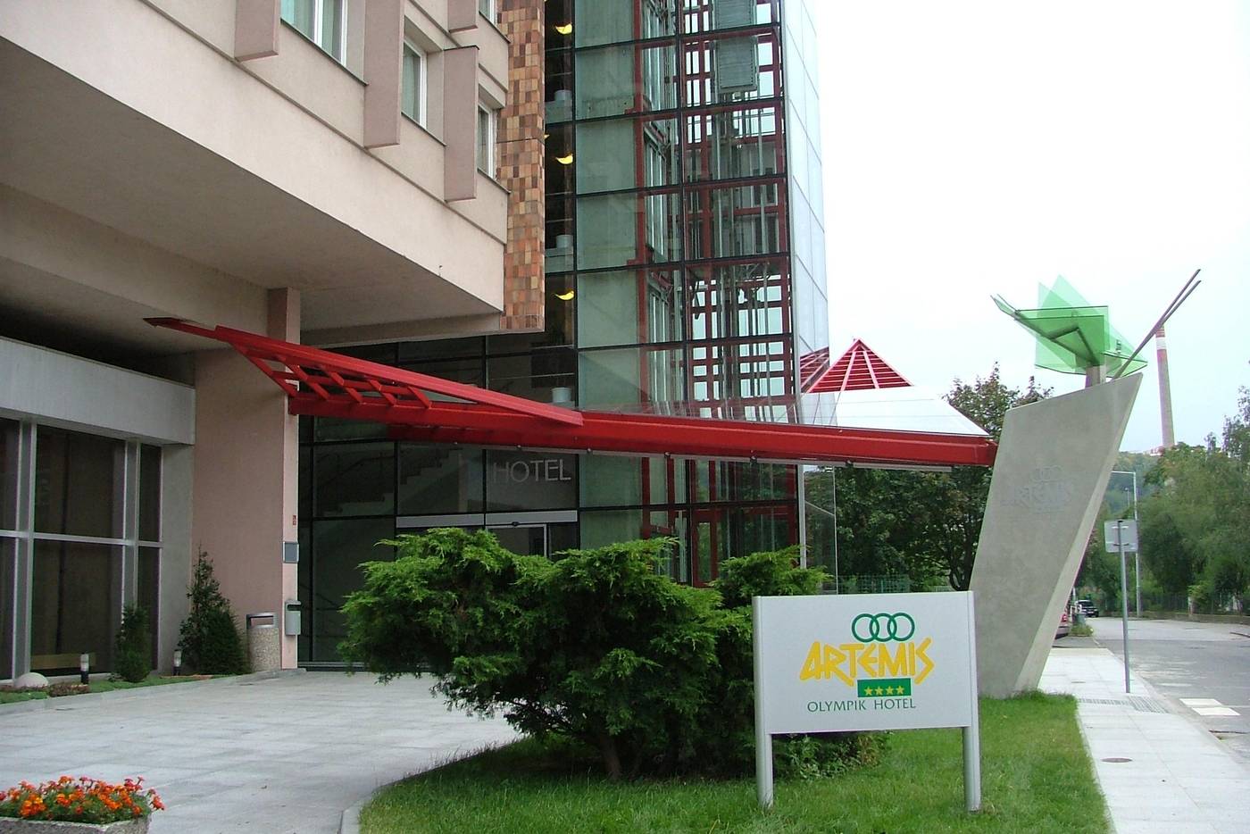Olympik-Artemis-General-view-5