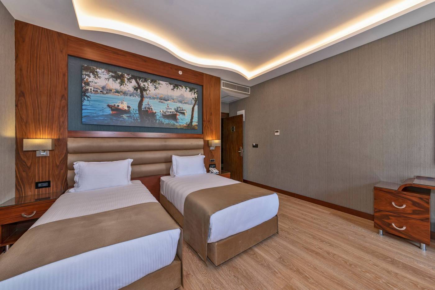 Piya-Sport-Hotel-Room-6