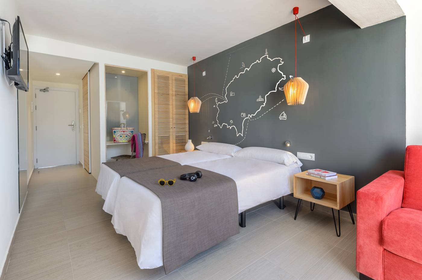 Playasol-Cala-Tarida-Room-37