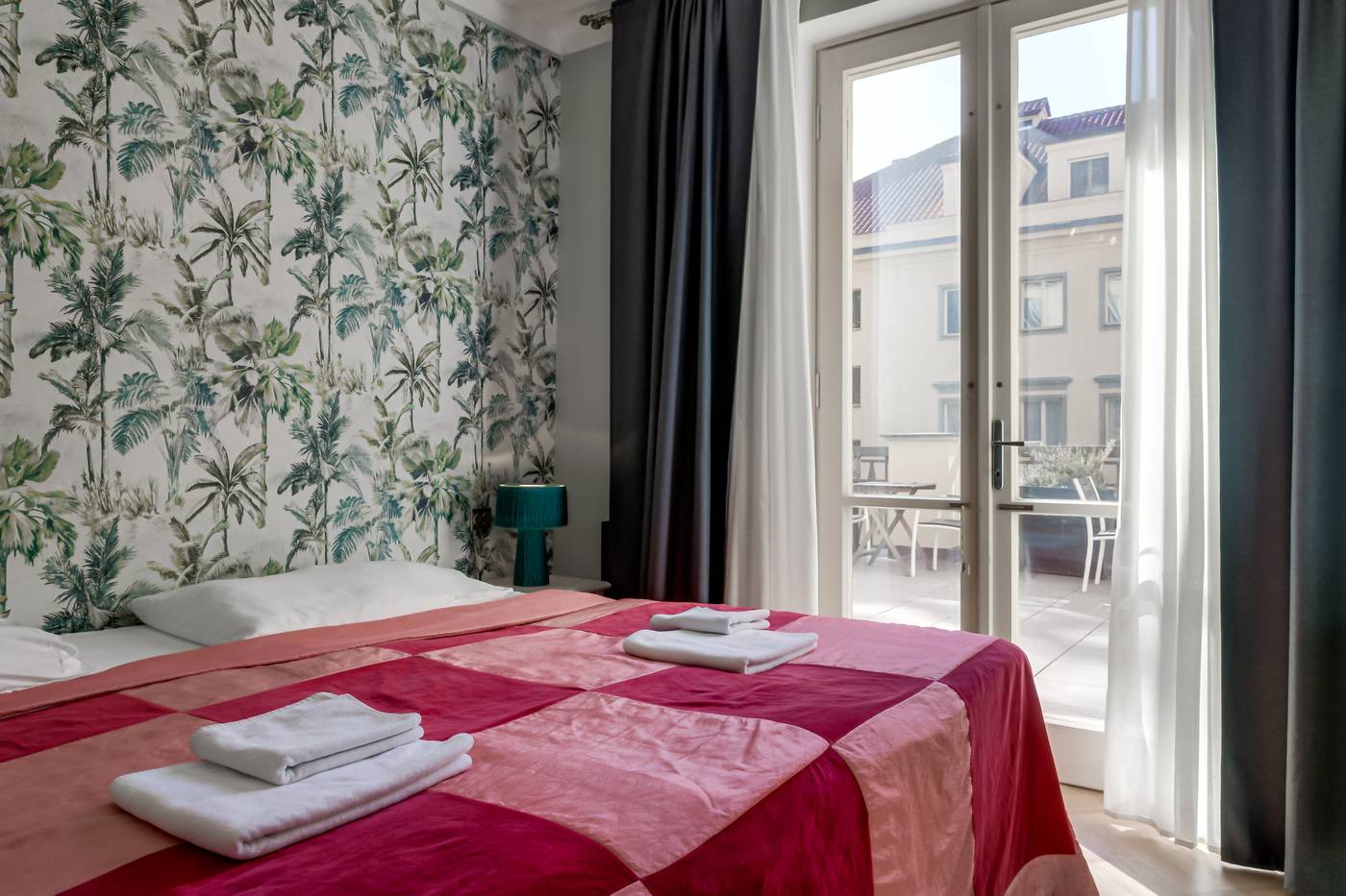 Louren---The-Bridge-Inn-Room-7