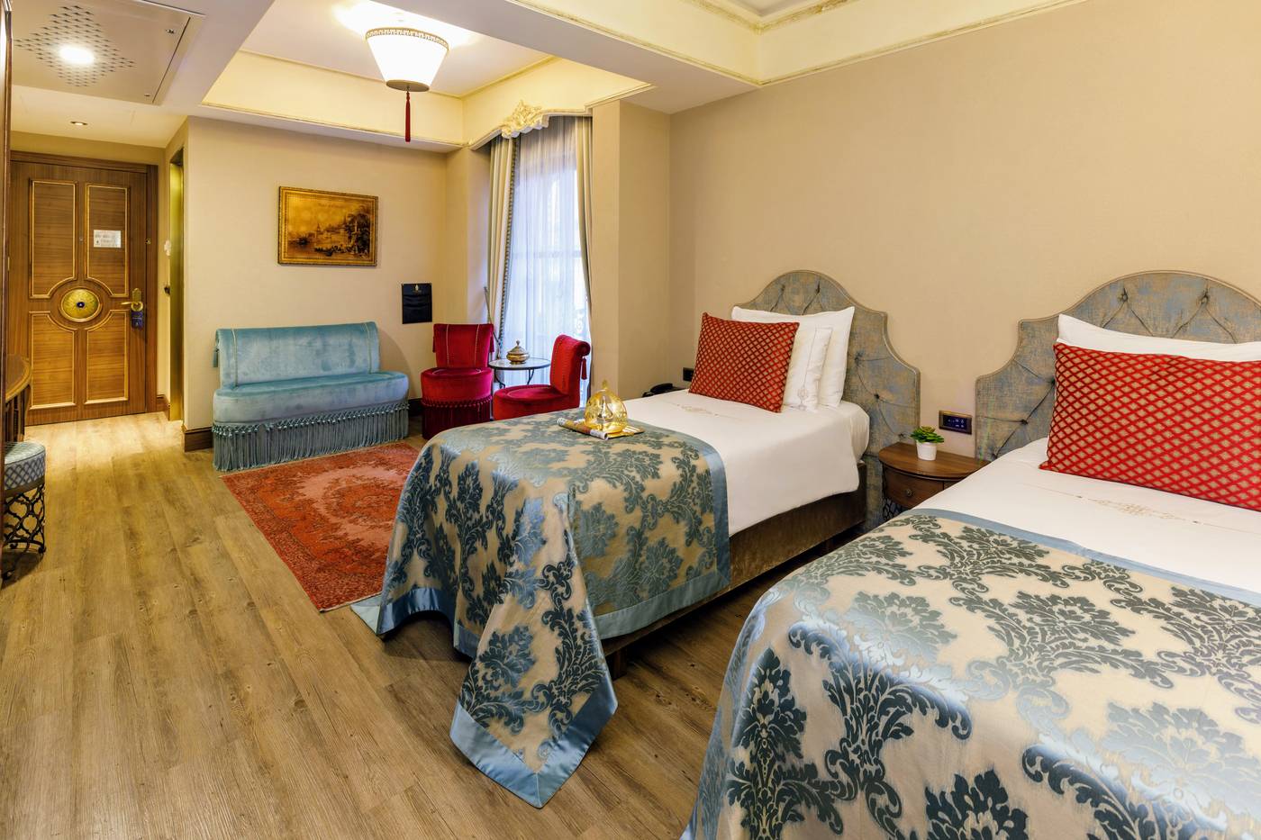 Romance-Istanbul-Hotel-Room-25