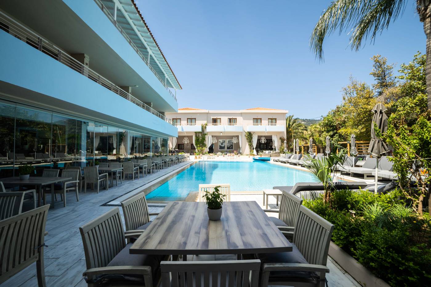 La-Piscine-Art-Hotel---Adult-Only-Pool-7