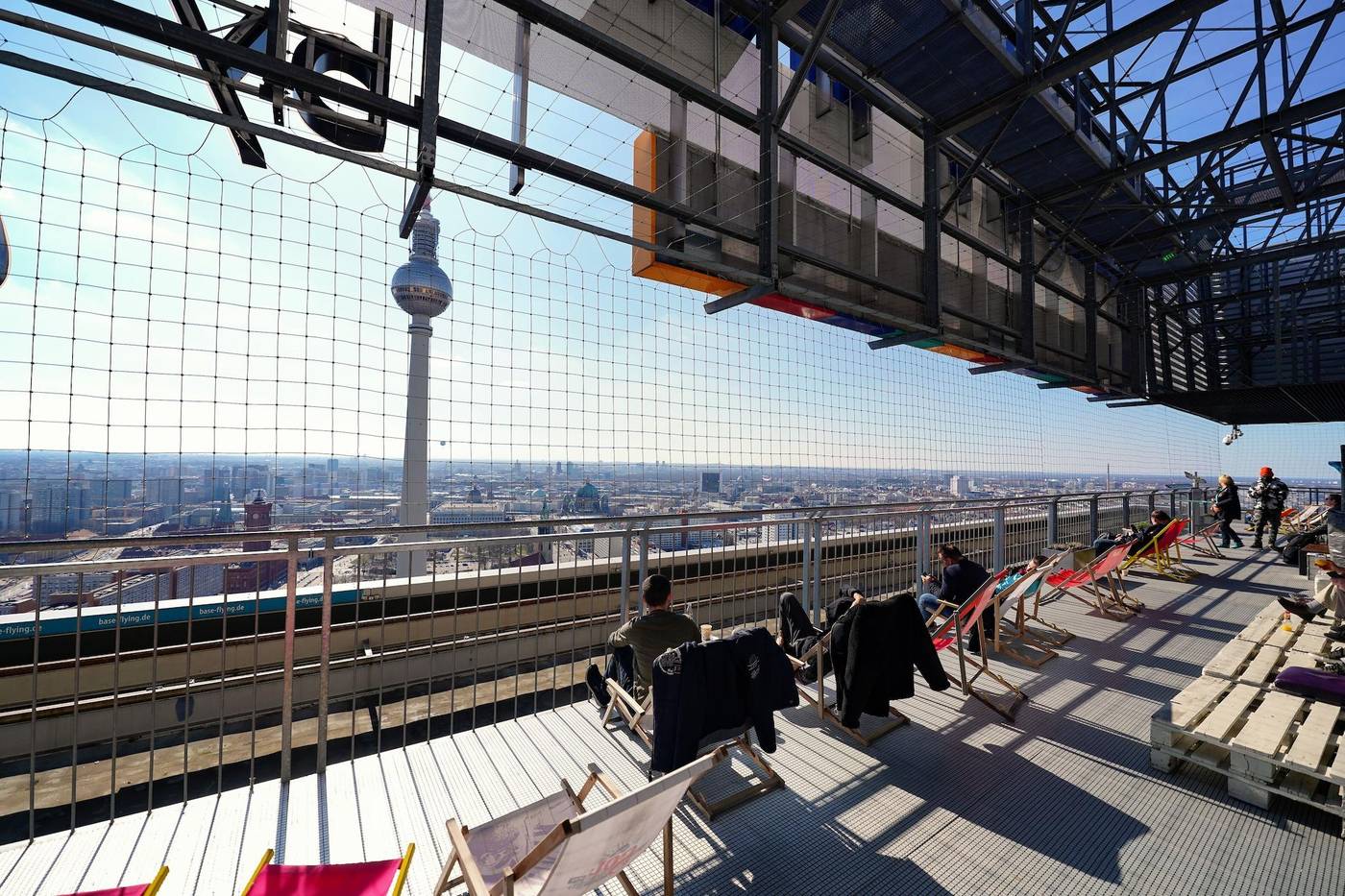 Park-Inn-by-Radisson-Berlin-Alexanderplatz-Bar-64