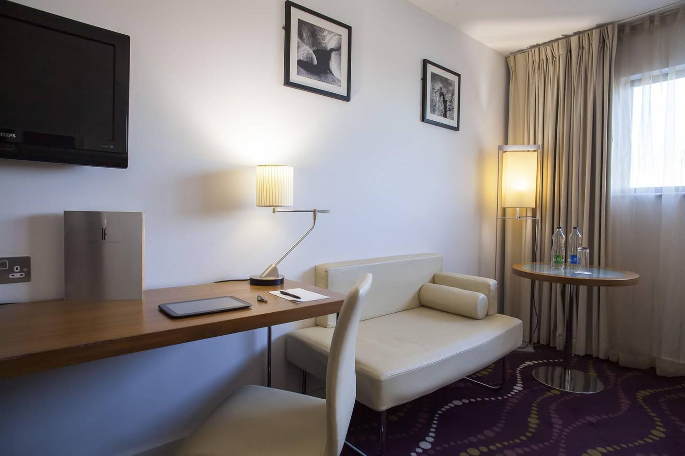 Louis-Fitzgerald-Hotel-Room-9