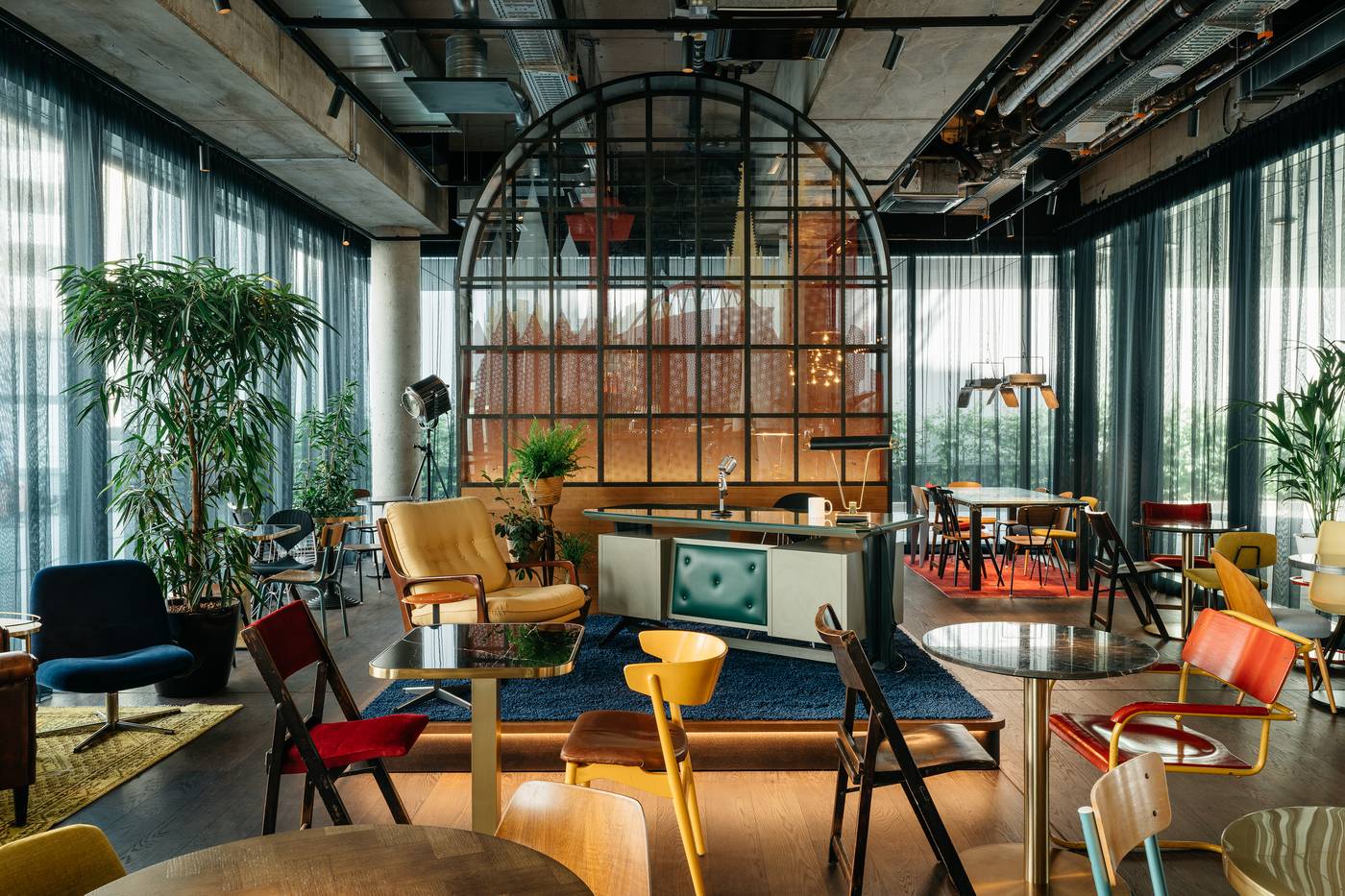 Ruby-Ella-Hotel---Bar-Lobby-7