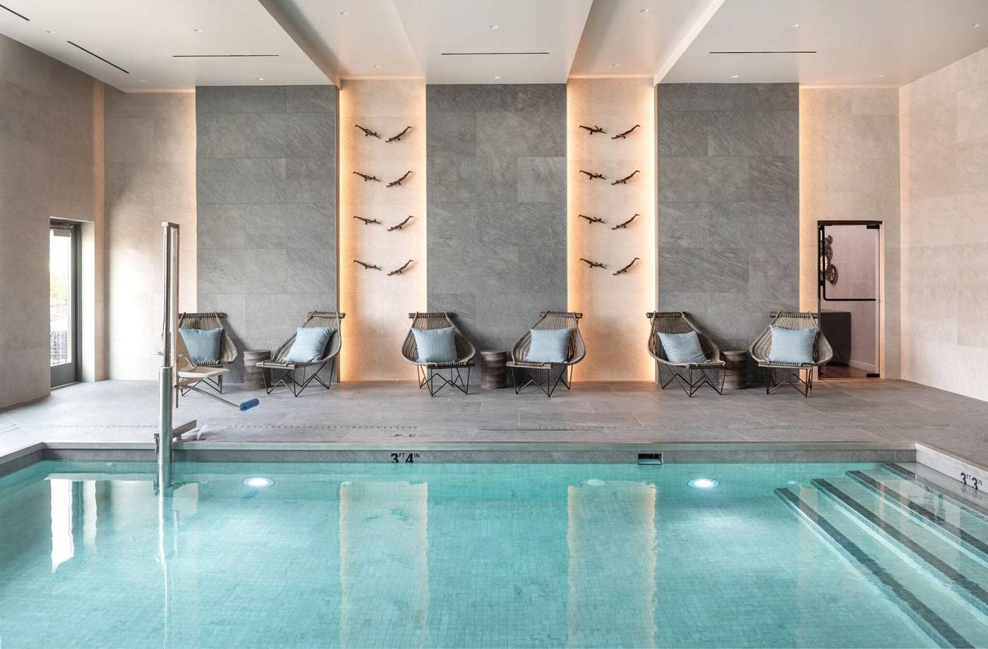 The-Row-Hotel-At-Assembly-Row--Autograph-Collectio-Pool-58