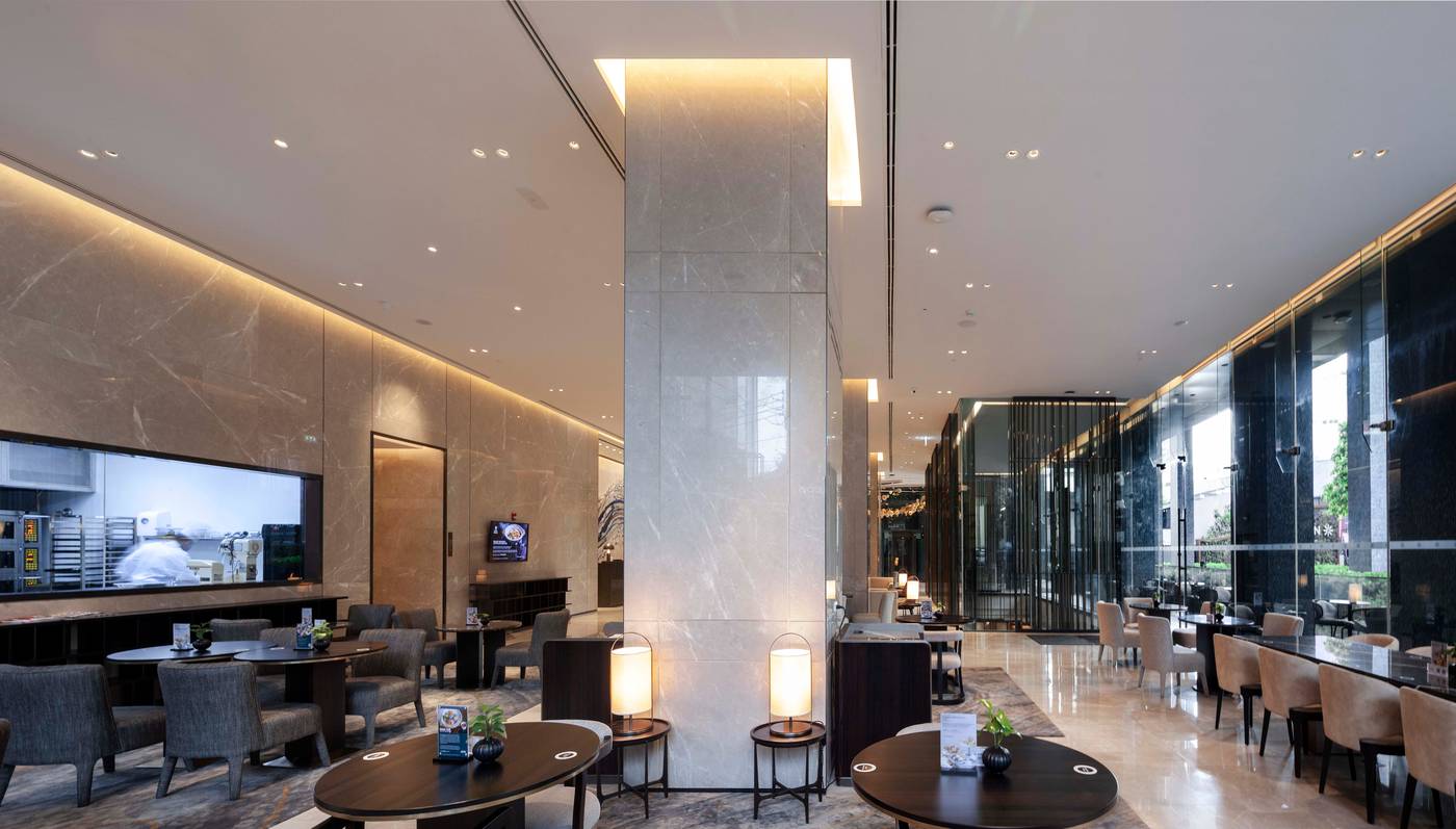 Carlton Hotel Bangkok Sukhumvit-Thailand-Bangkok-Lobby-4