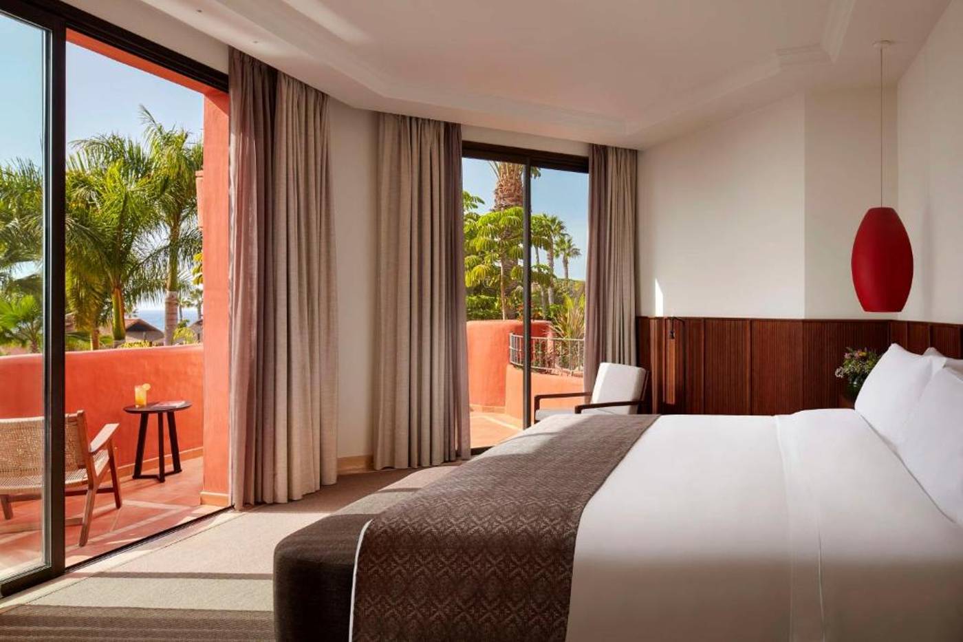 Sheraton-La-Caleta-Resort---Spa-Room-31