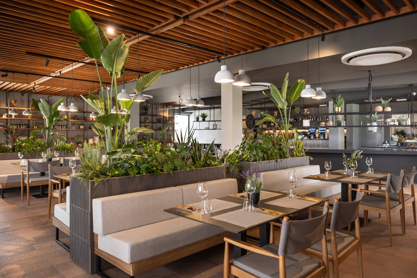 Aminess-Avalona-Camping-Resort-Restaurant-60