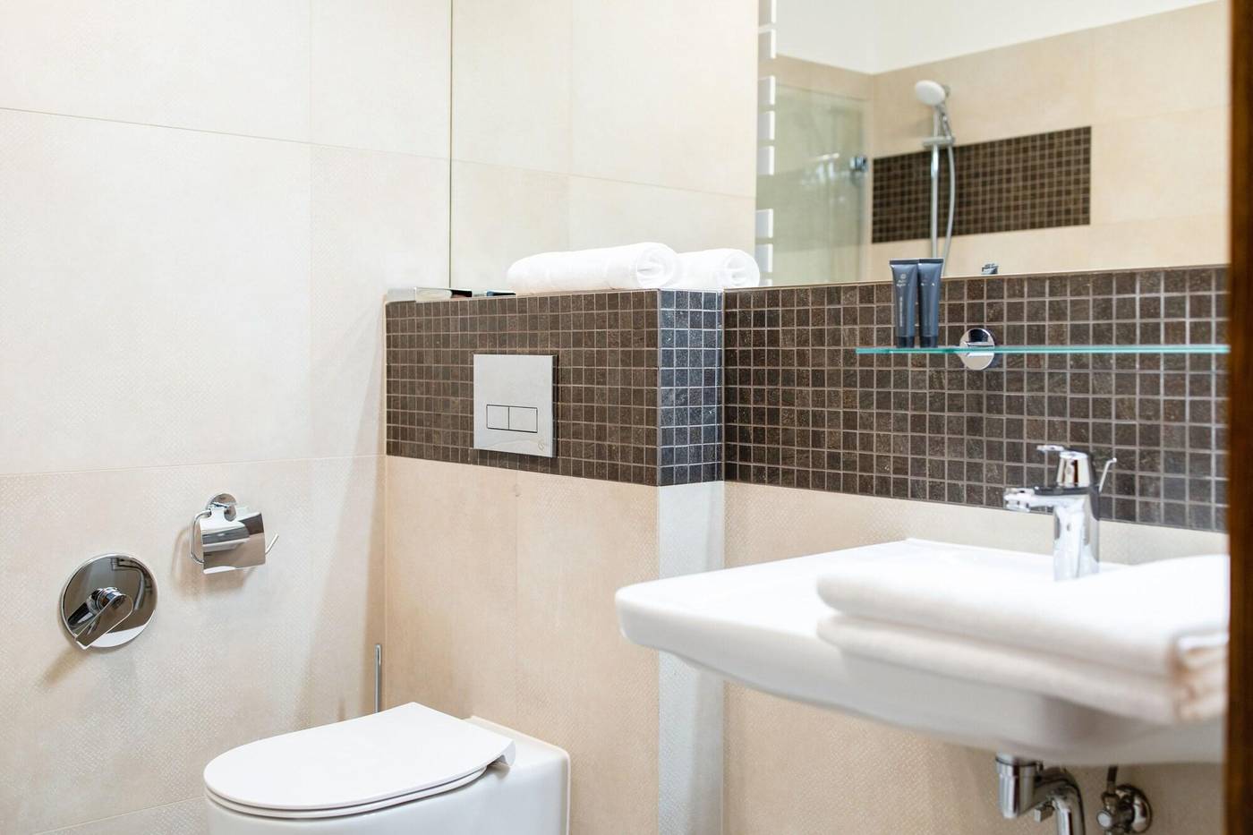 Portal-House-Apartments-Room-55