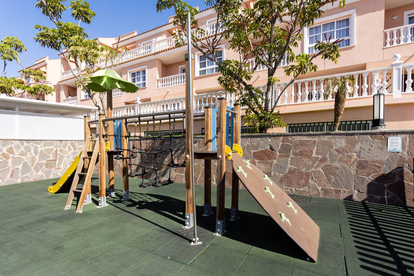 El-Duque-Sports-and-Entertainment-63