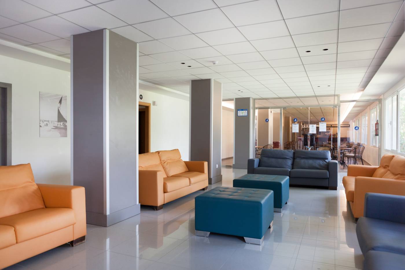 Ohtels-San-Salvador-Lobby-52