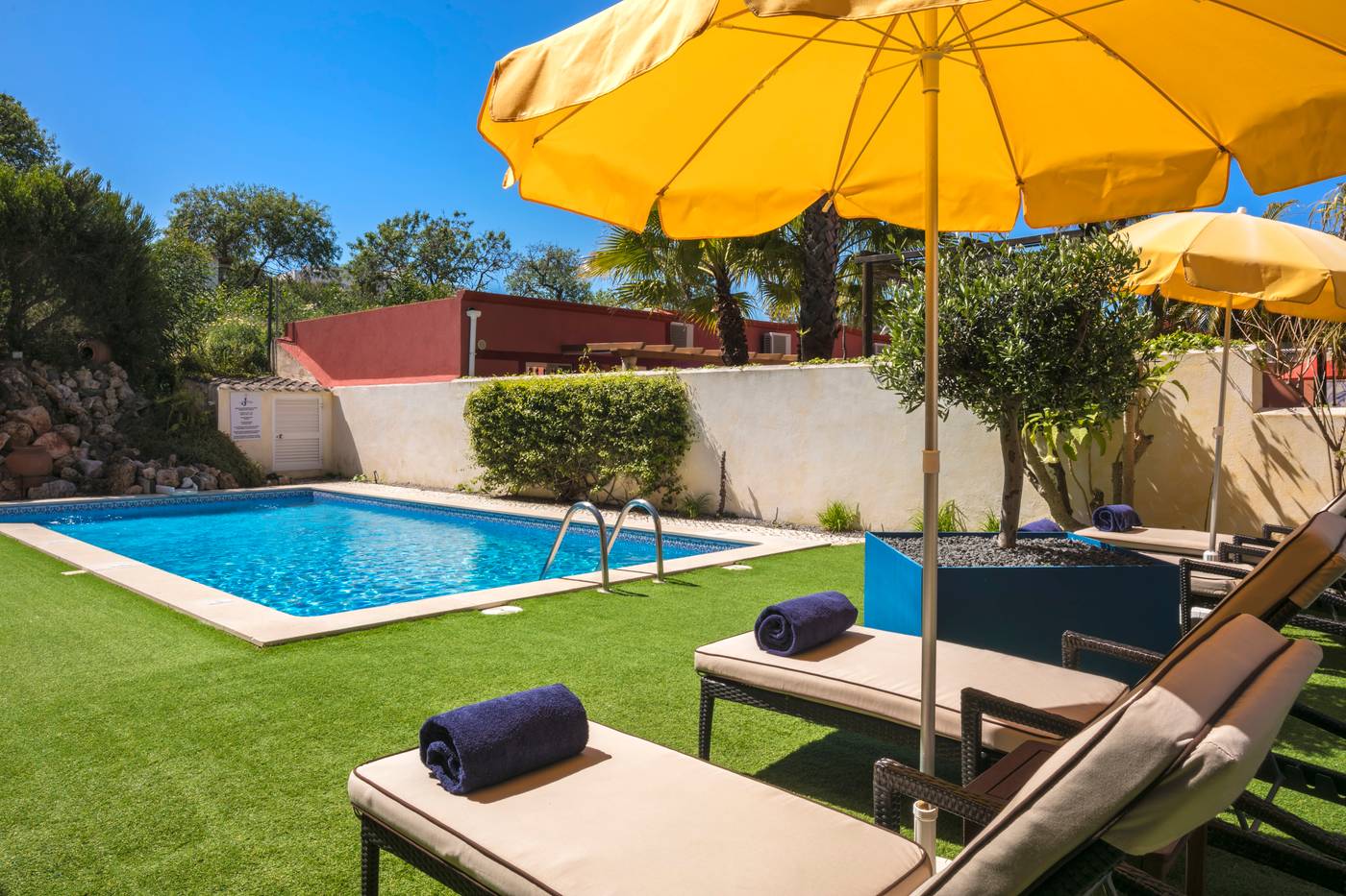 Costa-d-Oiro-Ambiance-Village-Pool-8