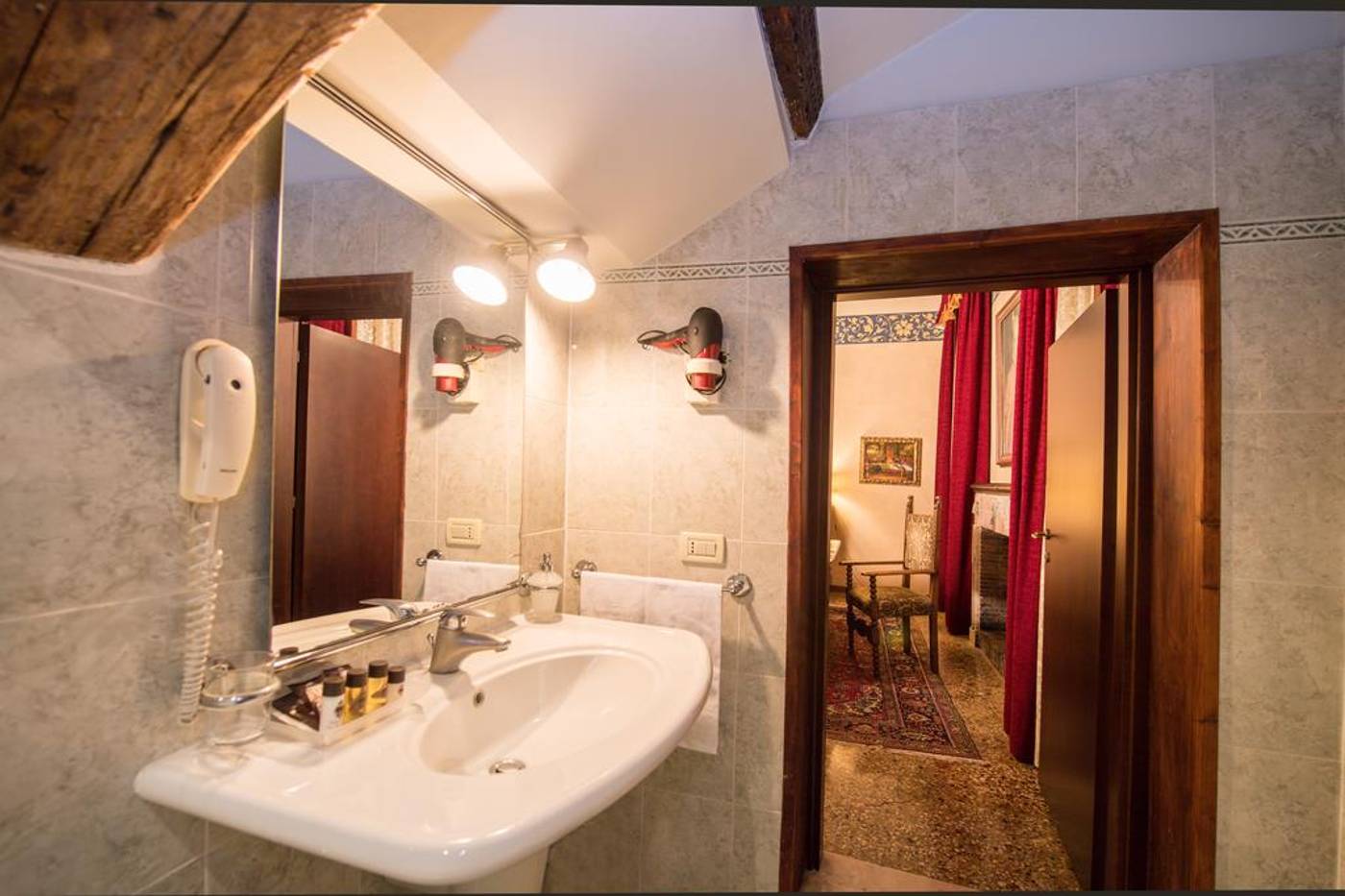 Palazzo-Priuli-Hotel-Room-53