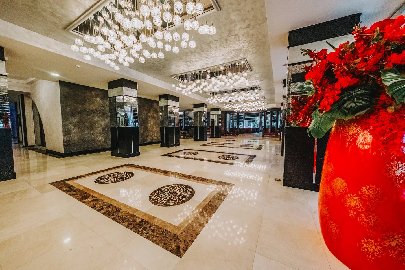 Grand Ideal Premium Hotel